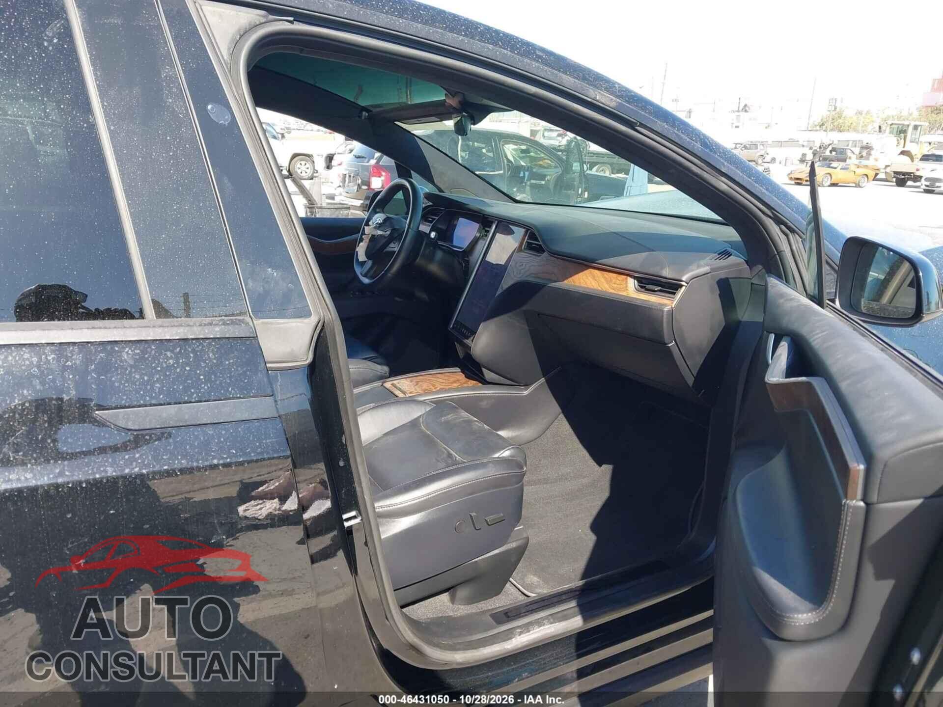 TESLA MODEL X 2020 - 5YJXCBE25LF284064