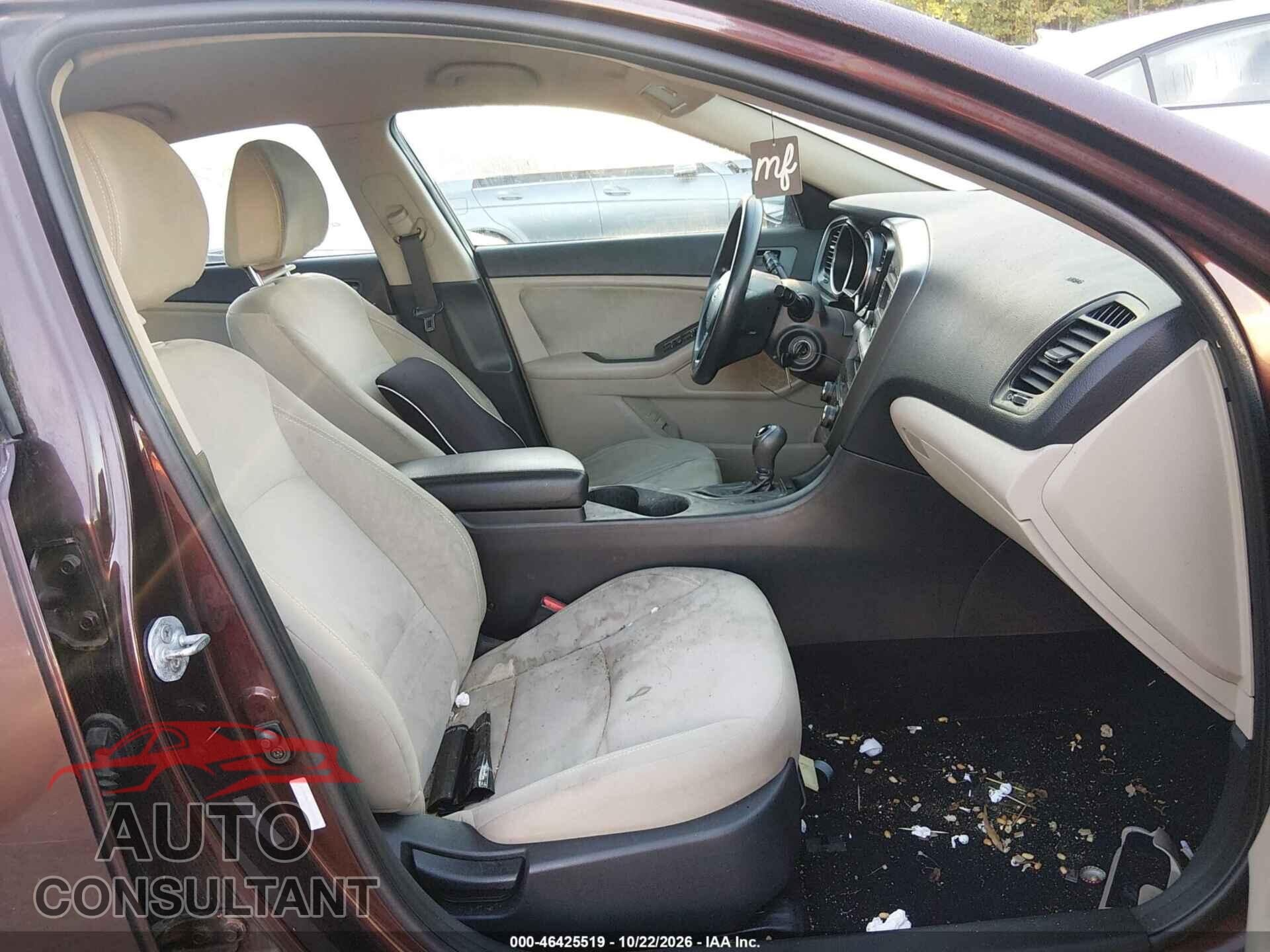 KIA OPTIMA 2012 - 5XXGM4A71CG035784