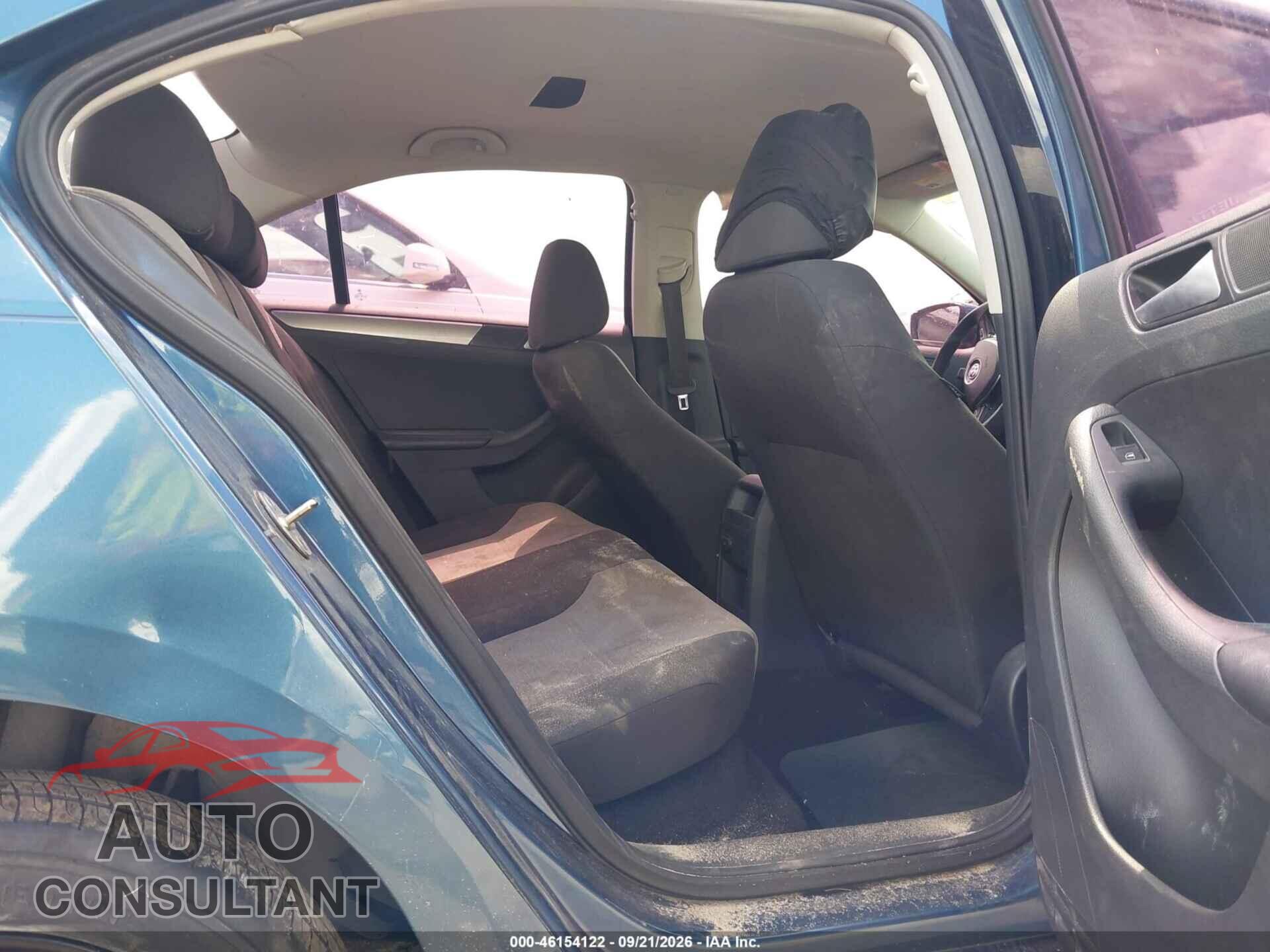 VOLKSWAGEN JETTA 2017 - 3VW2B7AJ1HM268144