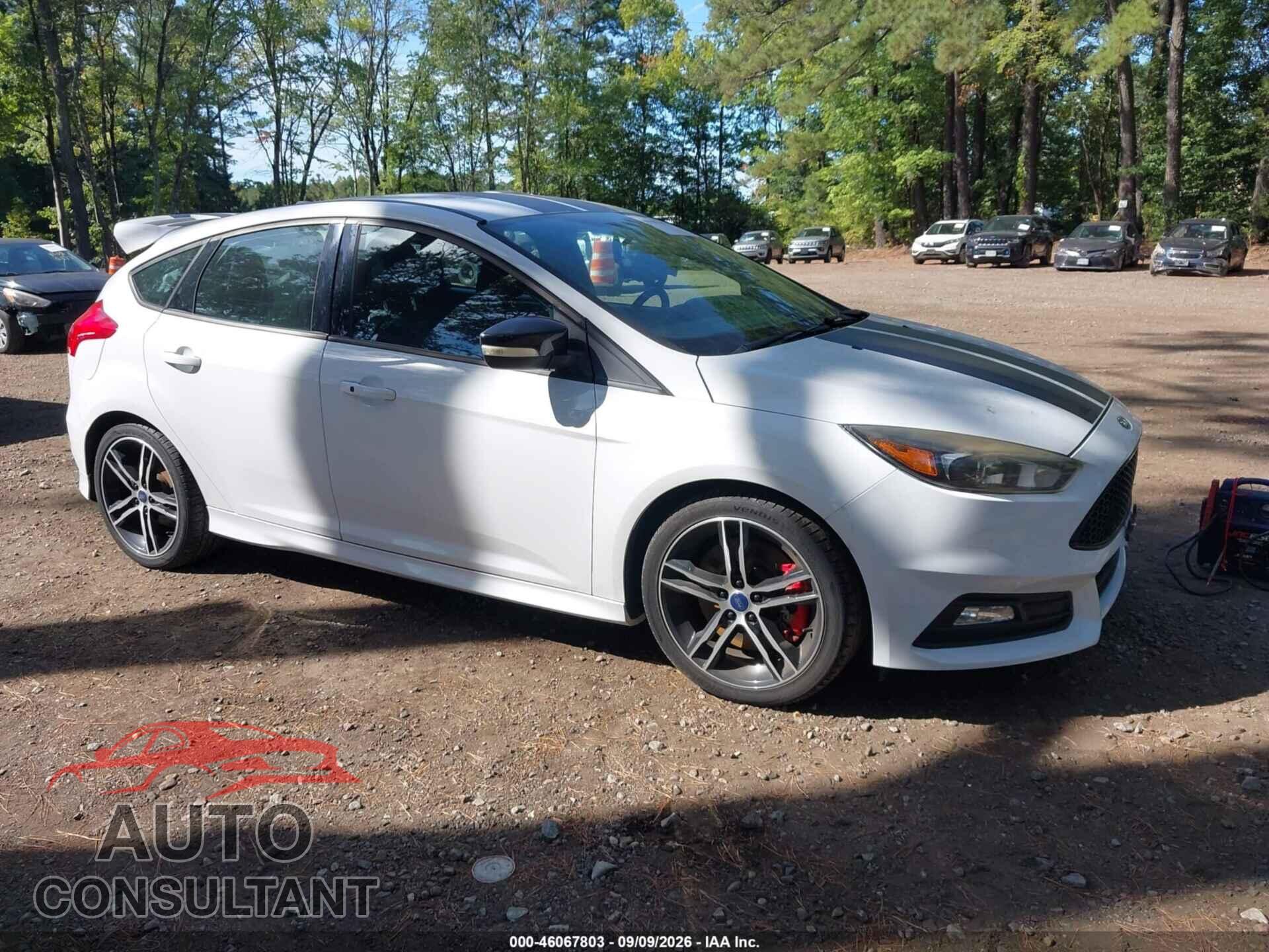 FORD FOCUS ST 2016 - 1FADP3L9XGL383369