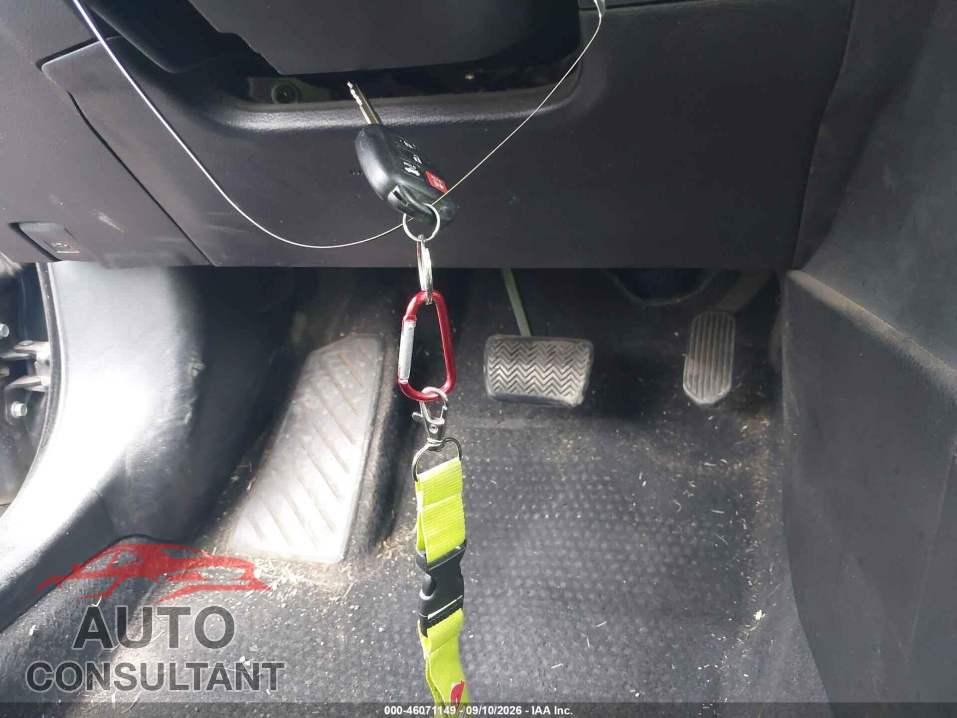 TOYOTA COROLLA 2017 - 5YFBURHEXHP683926
