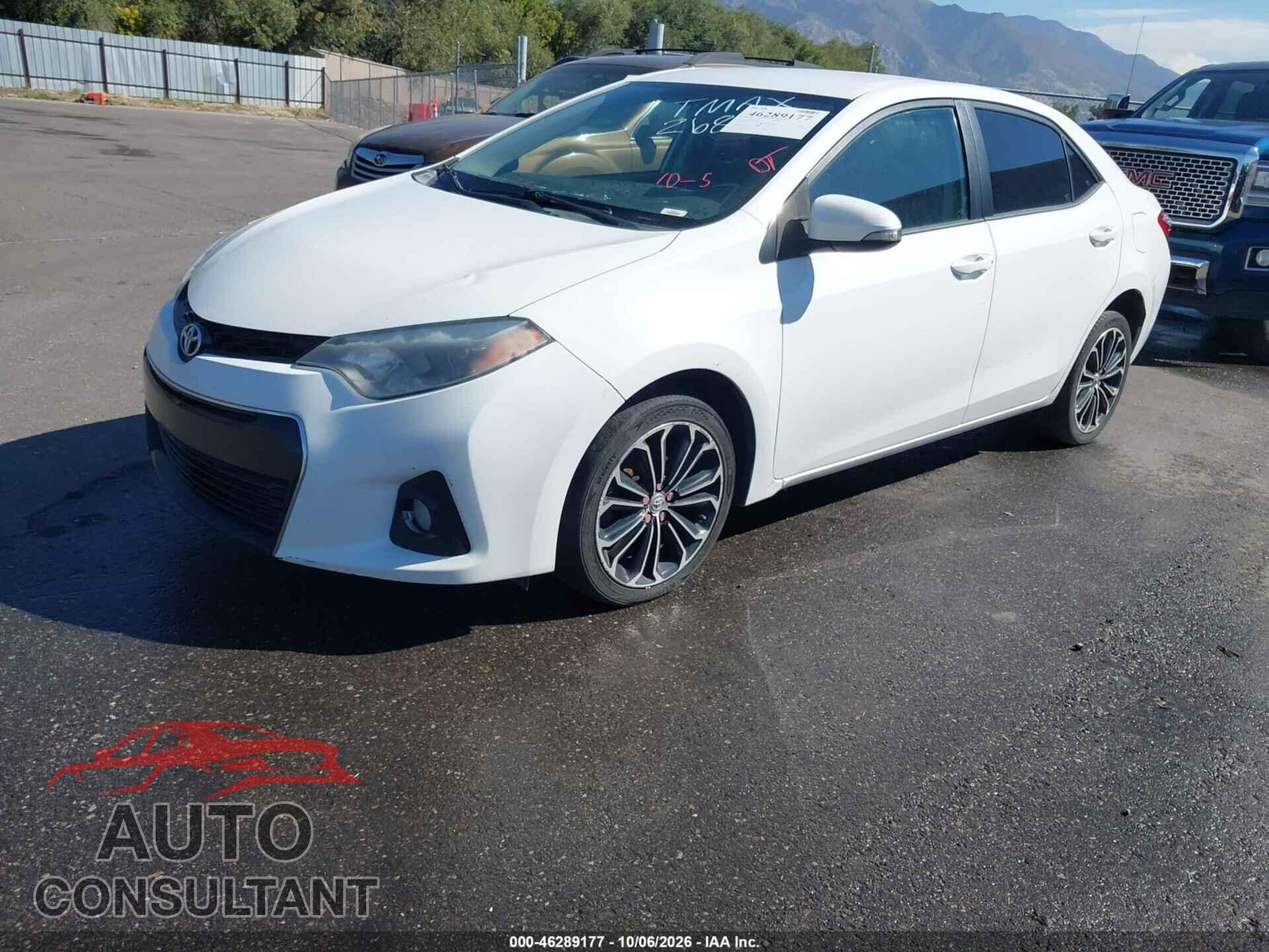 TOYOTA COROLLA 2015 - 5YFBURHE0FP268210