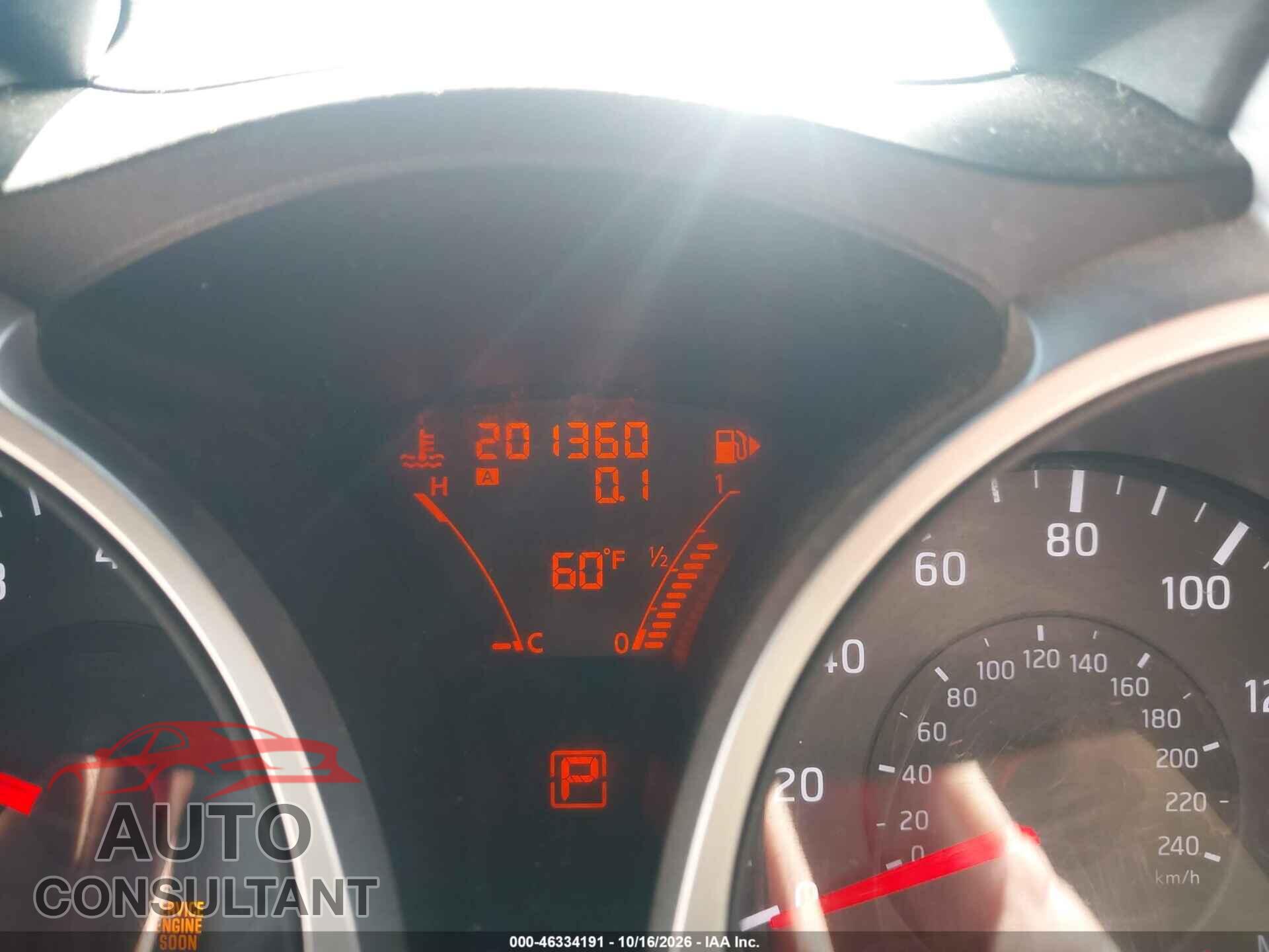 NISSAN JUKE 2011 - JN8AF5MR5BT012904