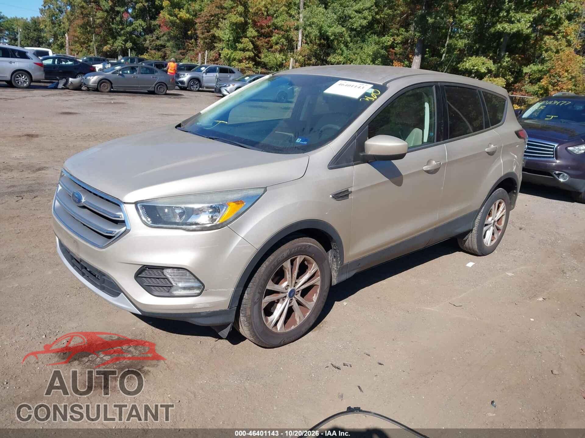 FORD ESCAPE 2017 - 1FMCU0GD5HUB85818