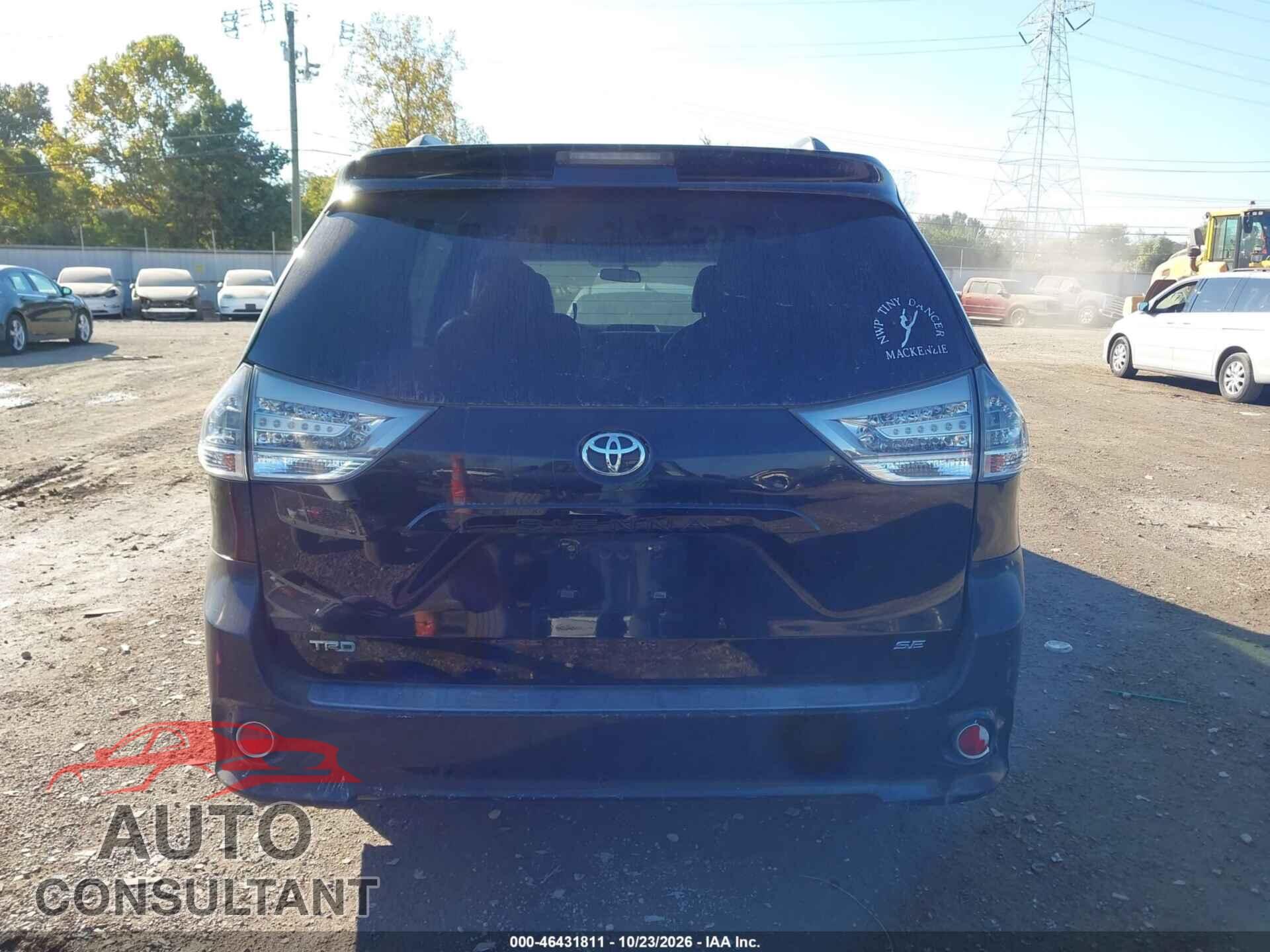 TOYOTA SIENNA 2011 - 5TDXK3DC1BS074655