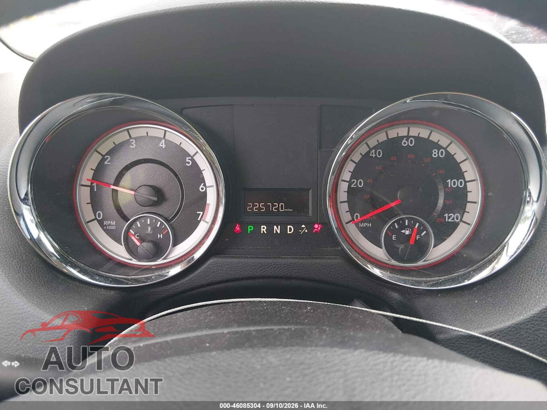 DODGE GRAND CARAVAN 2015 - 2C4RDGBGXFR613031