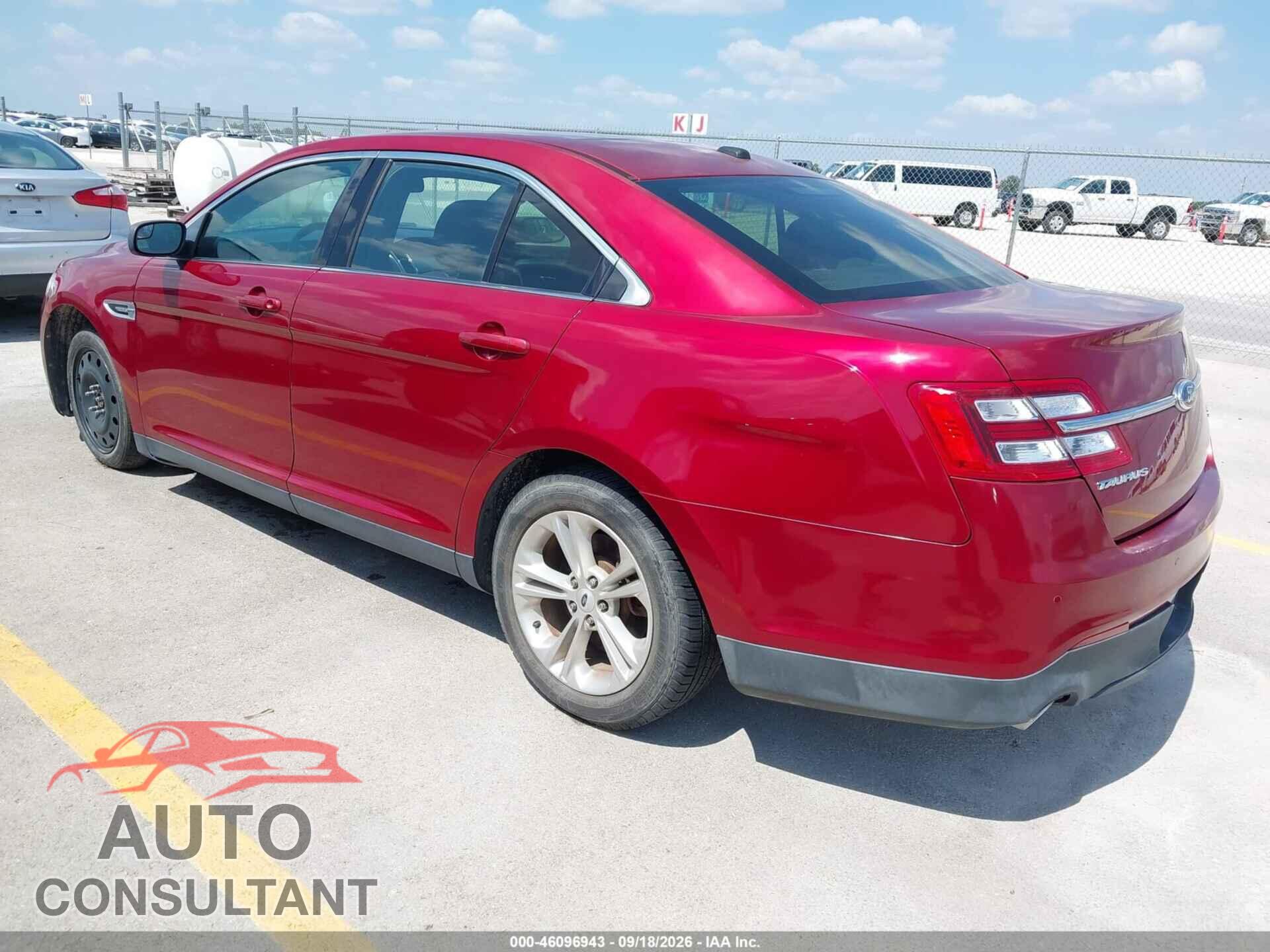 FORD TAURUS 2013 - 1FAHP2E81DG105710