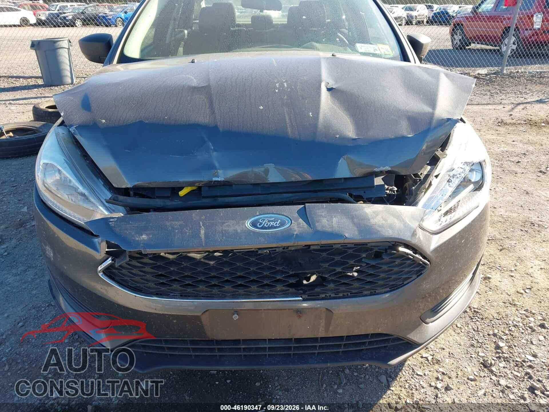 FORD FOCUS 2018 - 1FADP3E25JL318565