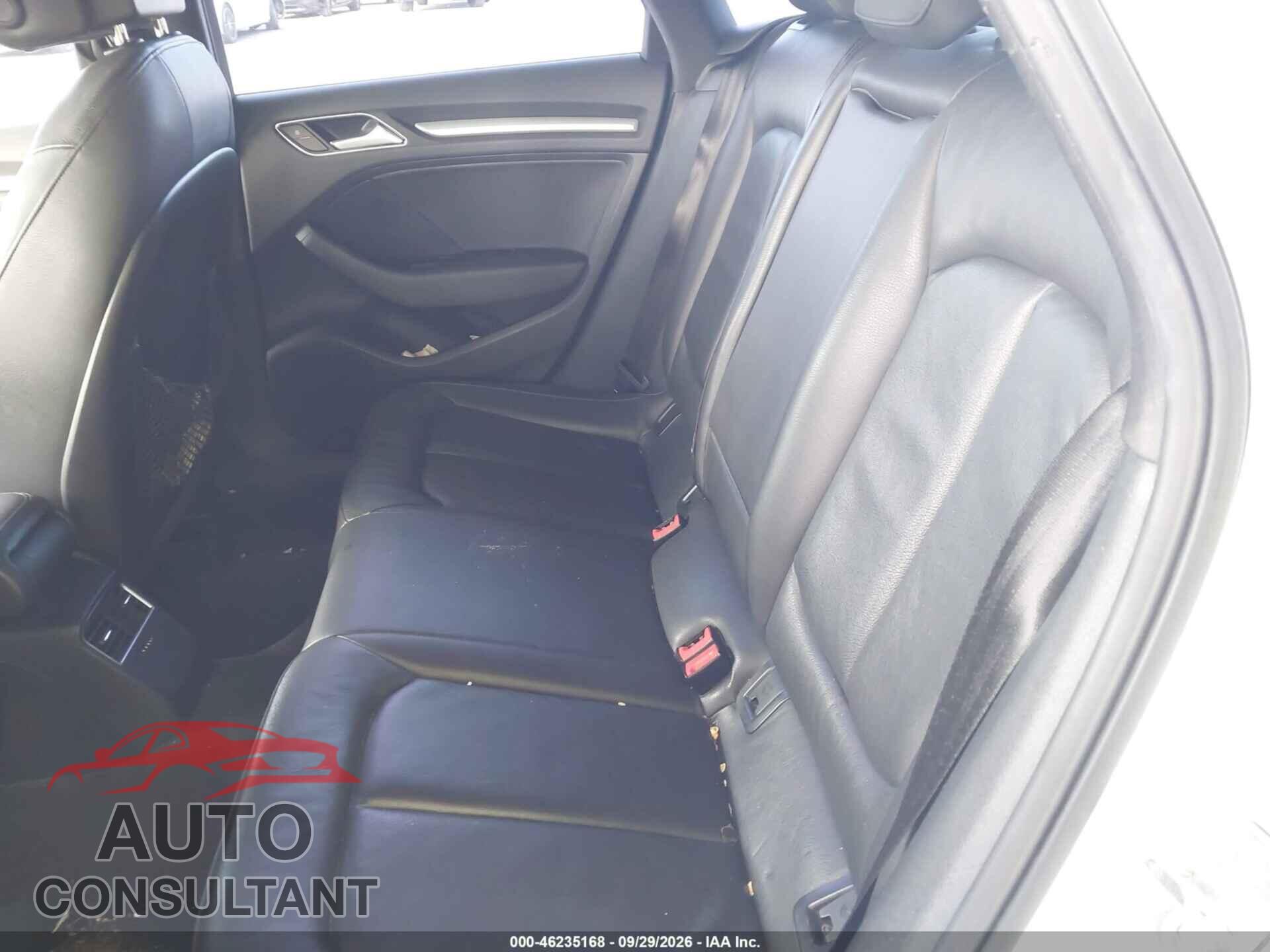 AUDI A3 2016 - WAUA7GFF1G1005469