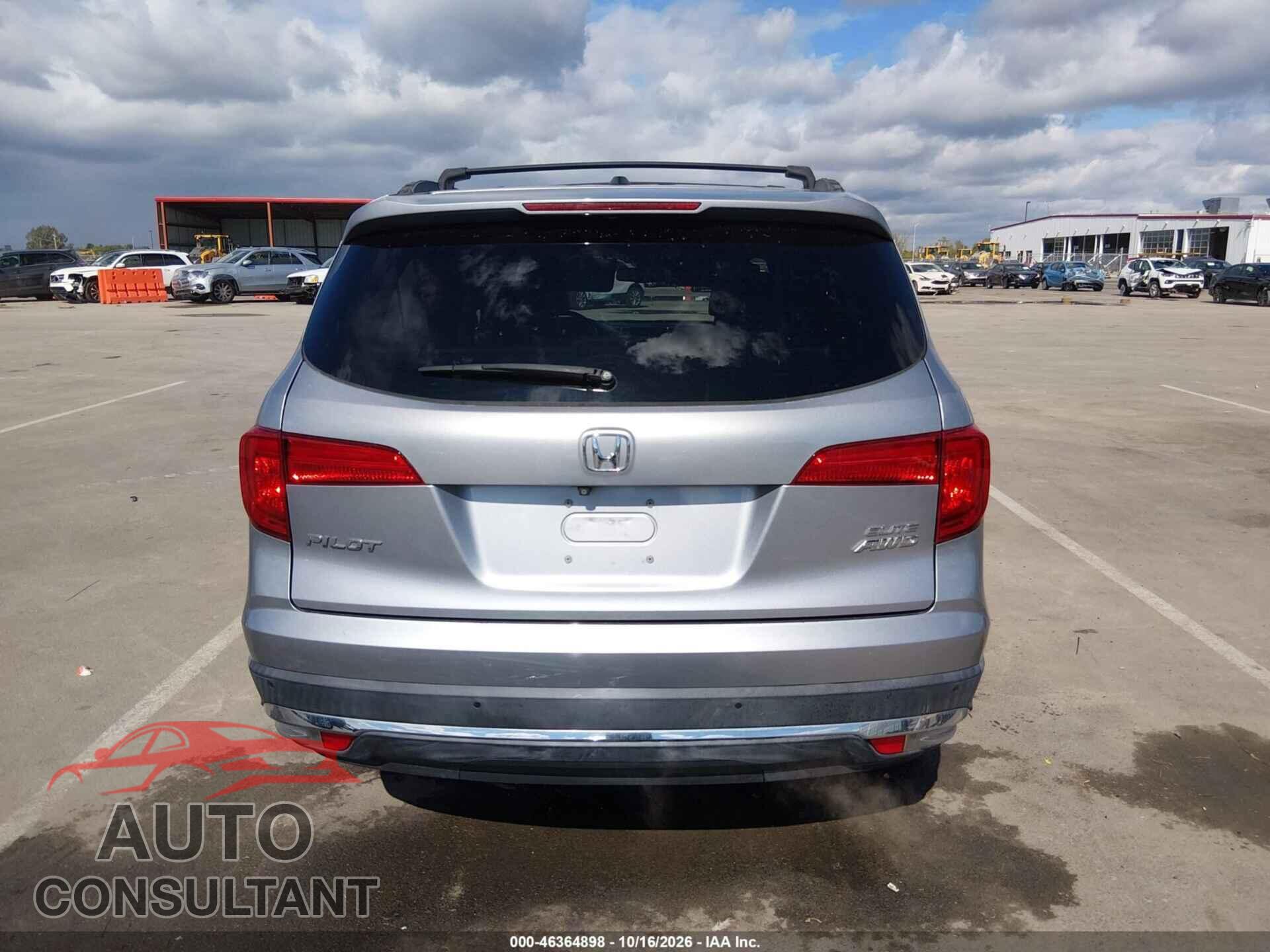 HONDA PILOT 2017 - 5FNYF6H06HB033882
