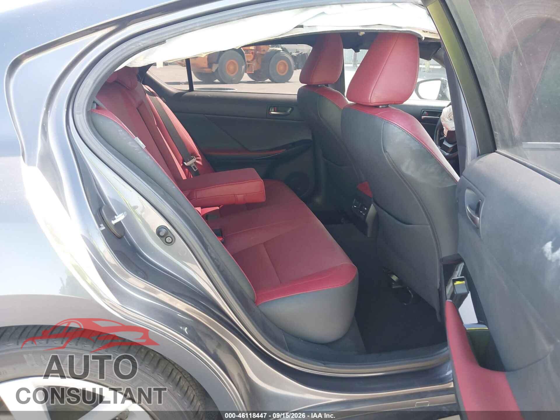 LEXUS IS 300 2021 - JTHCA1D21M5117086