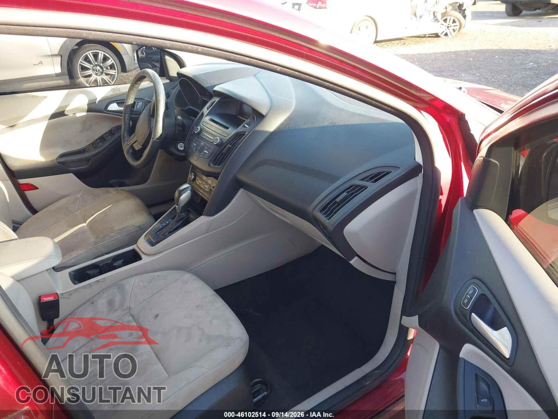 FORD FOCUS 2015 - 1FADP3F26FL298560