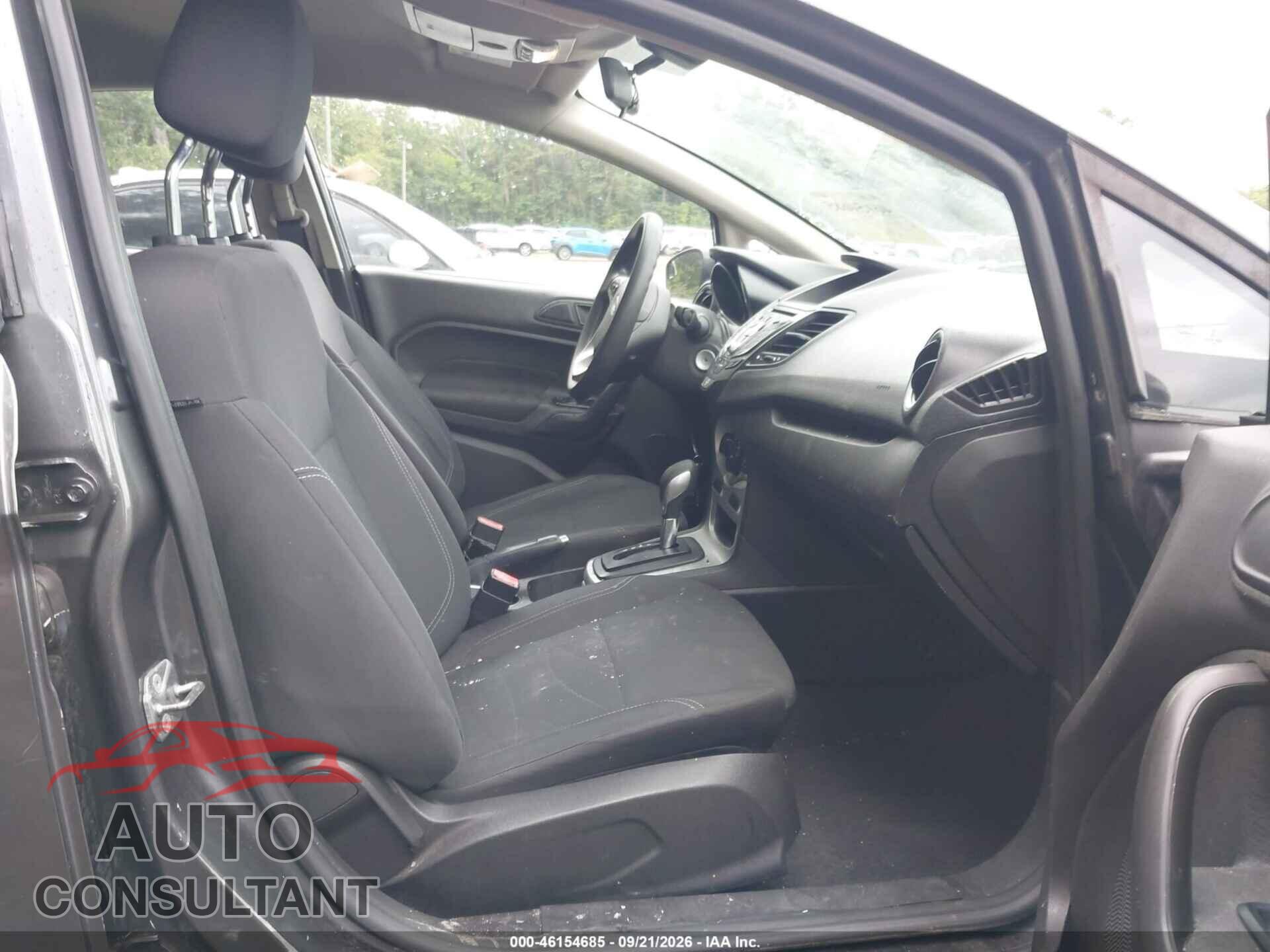 FORD FIESTA 2018 - 3FADP4EJ2JM145163