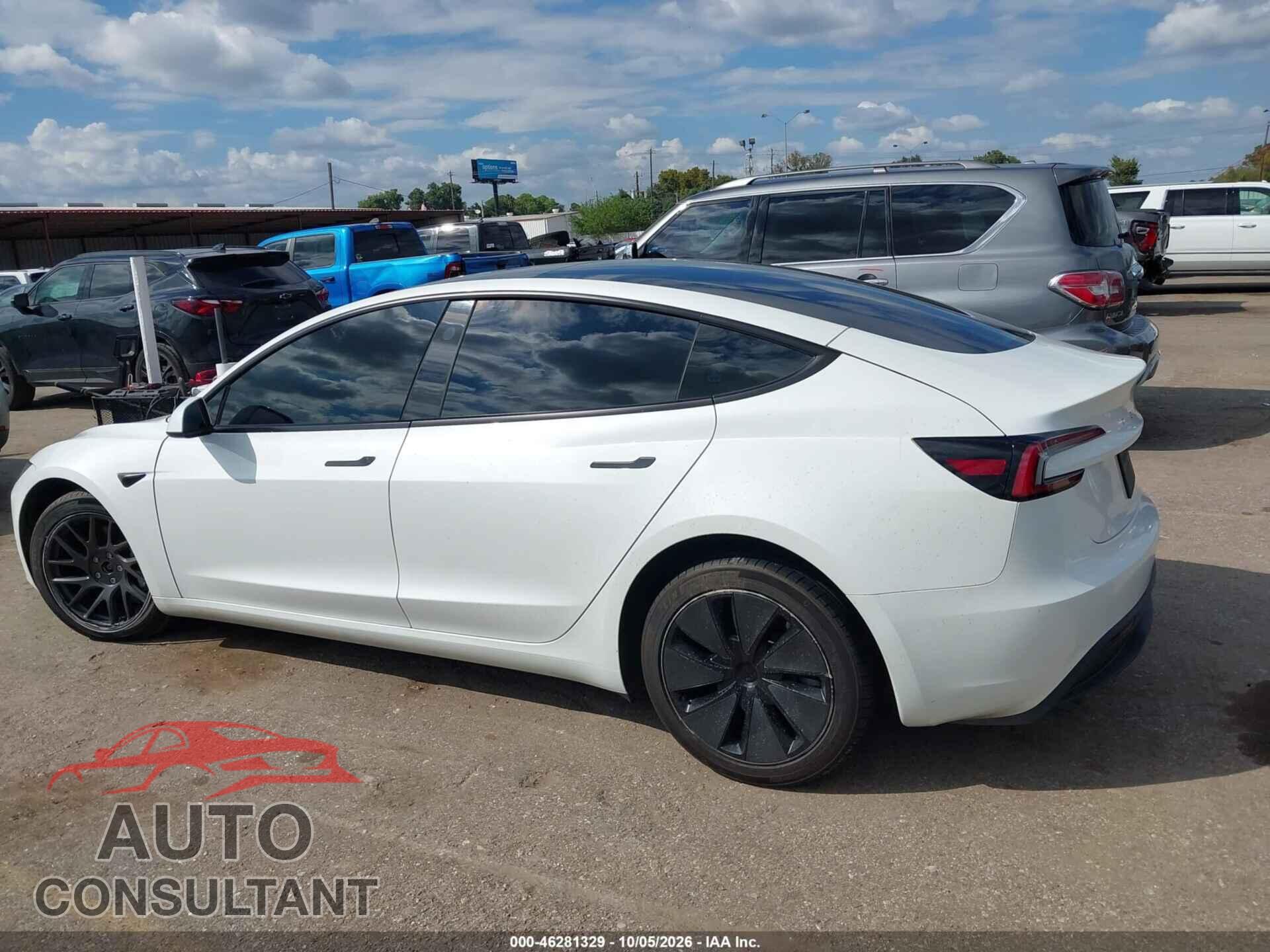 TESLA MODEL 3 2025 - 5YJ3E1EB0SF892365