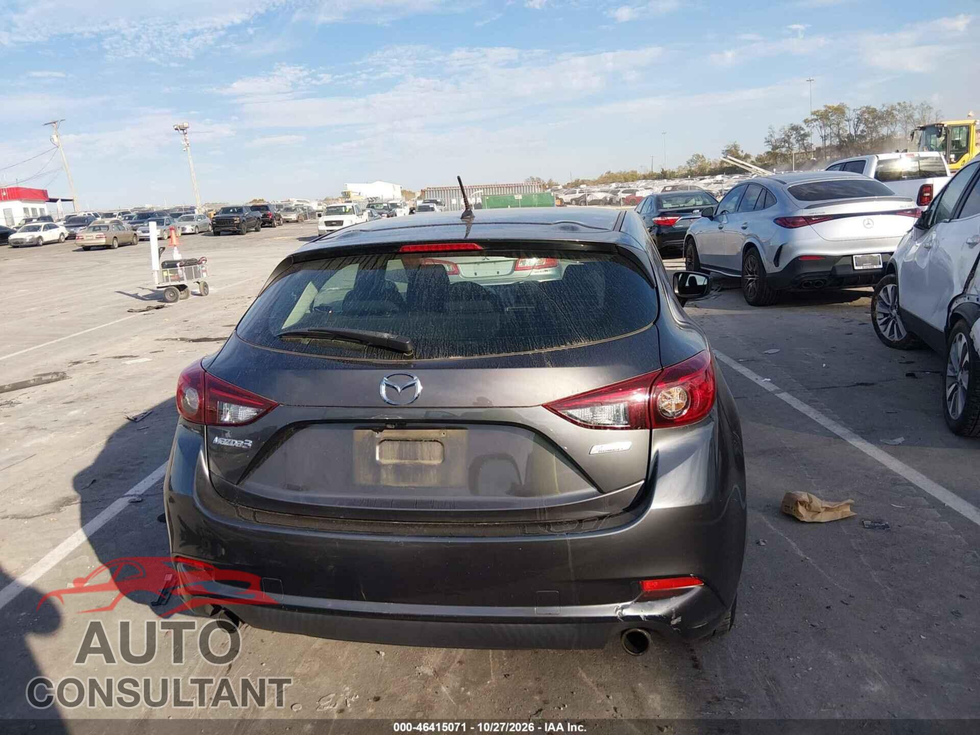 MAZDA MAZDA3 2017 - 3MZBN1K79HM102784