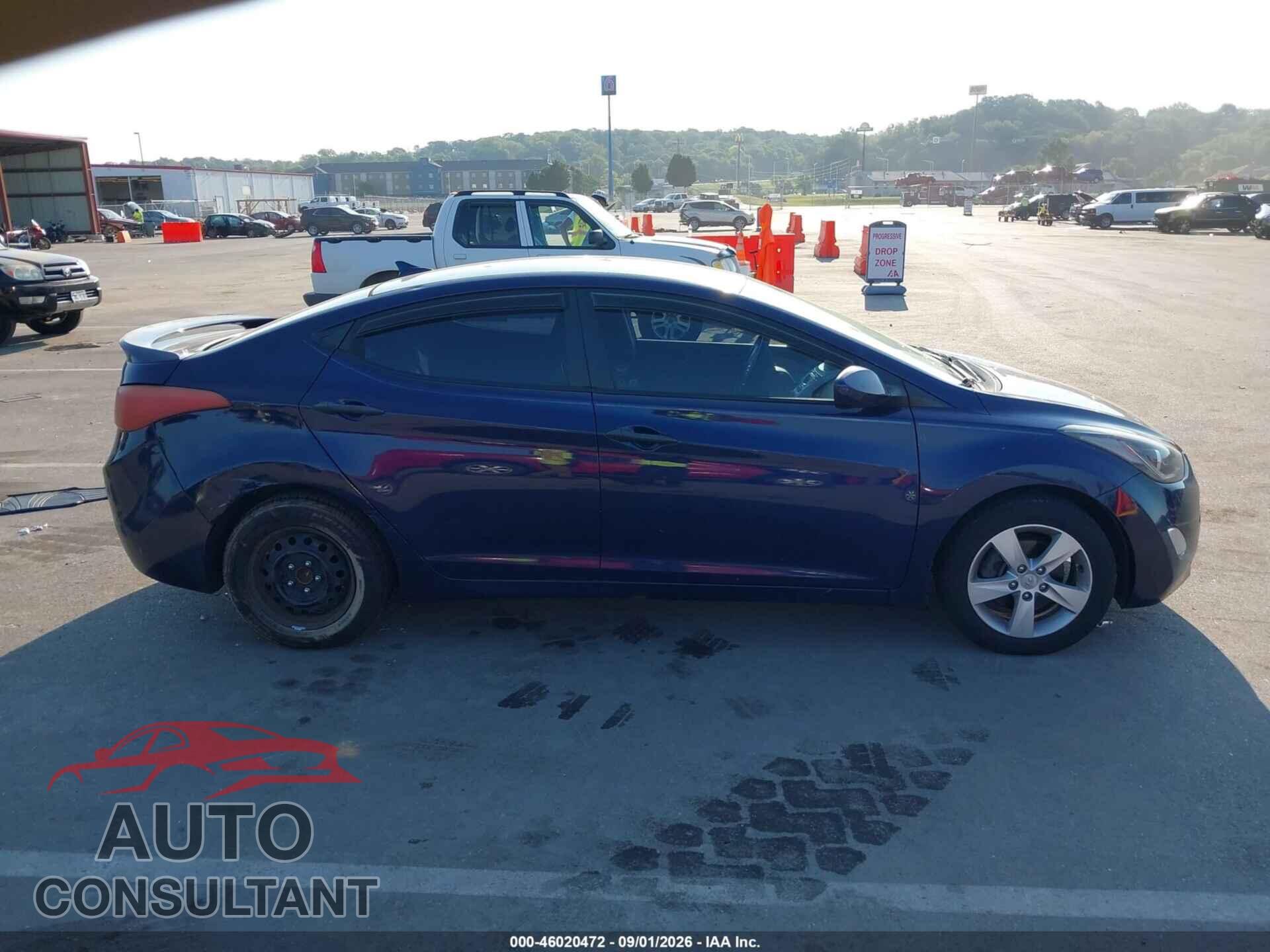 HYUNDAI ELANTRA 2012 - 5NPDH4AE7CH069027