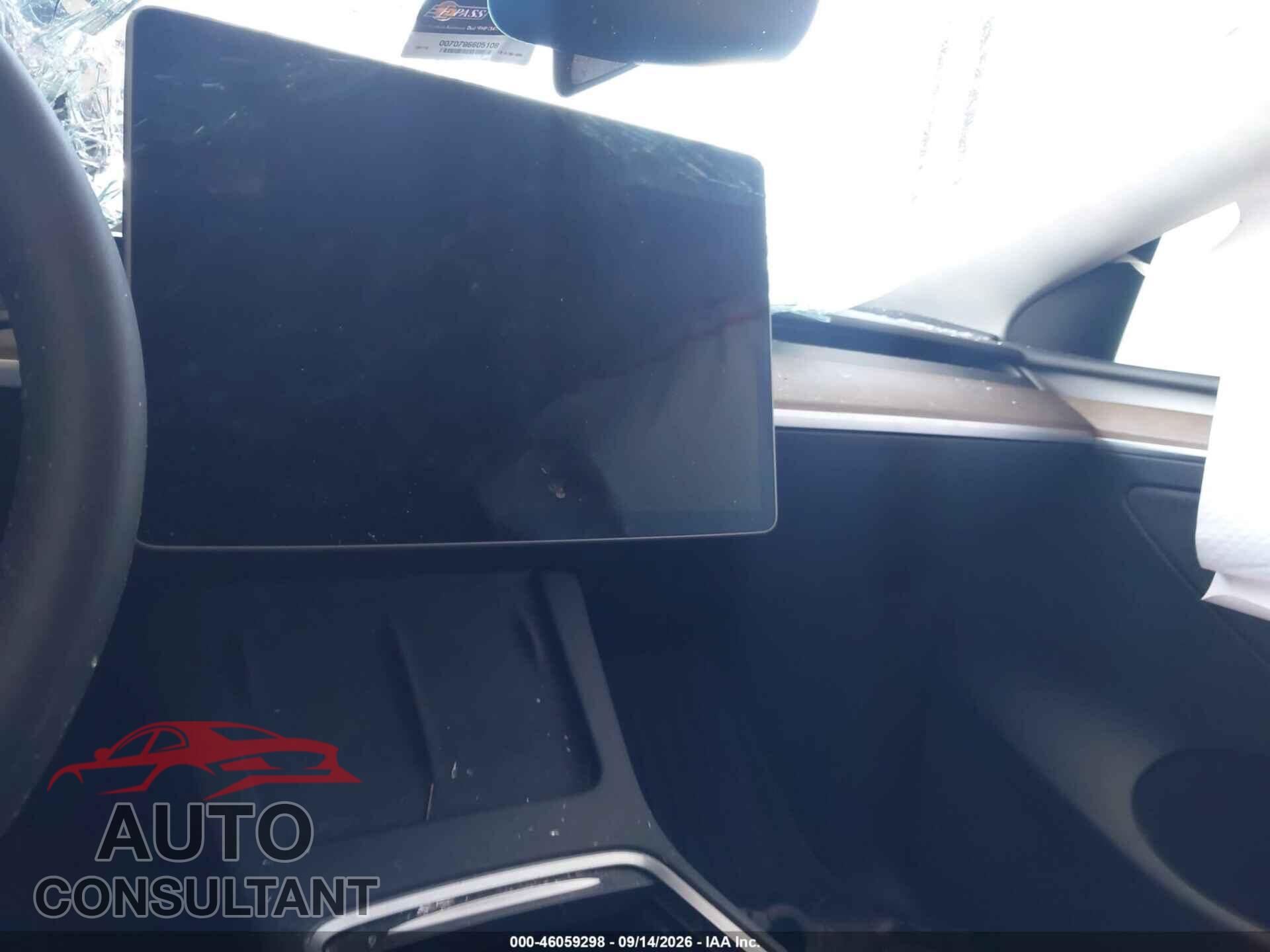 TESLA MODEL Y 2024 - 7SAYGDED4RF091230