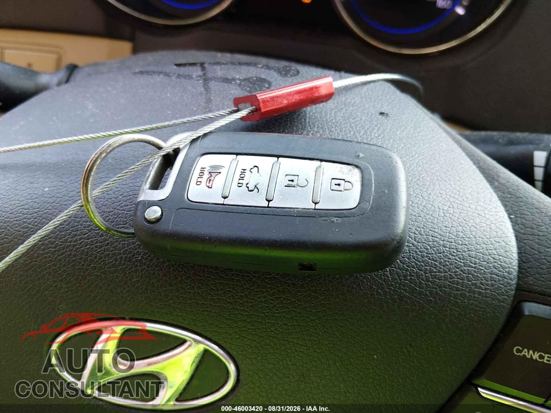 HYUNDAI SONATA 2011 - 5NPEC4AC3BH161610