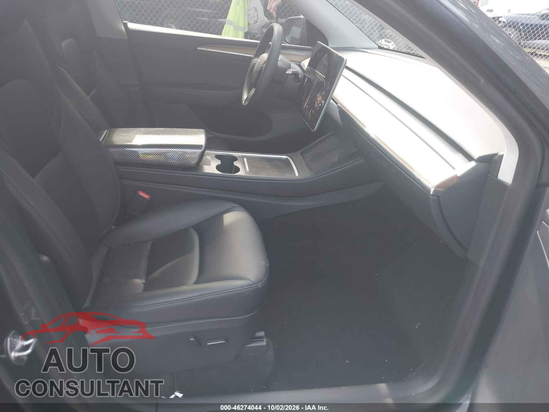 TESLA MODEL Y 2023 - 7SAYGDEF9PF964954