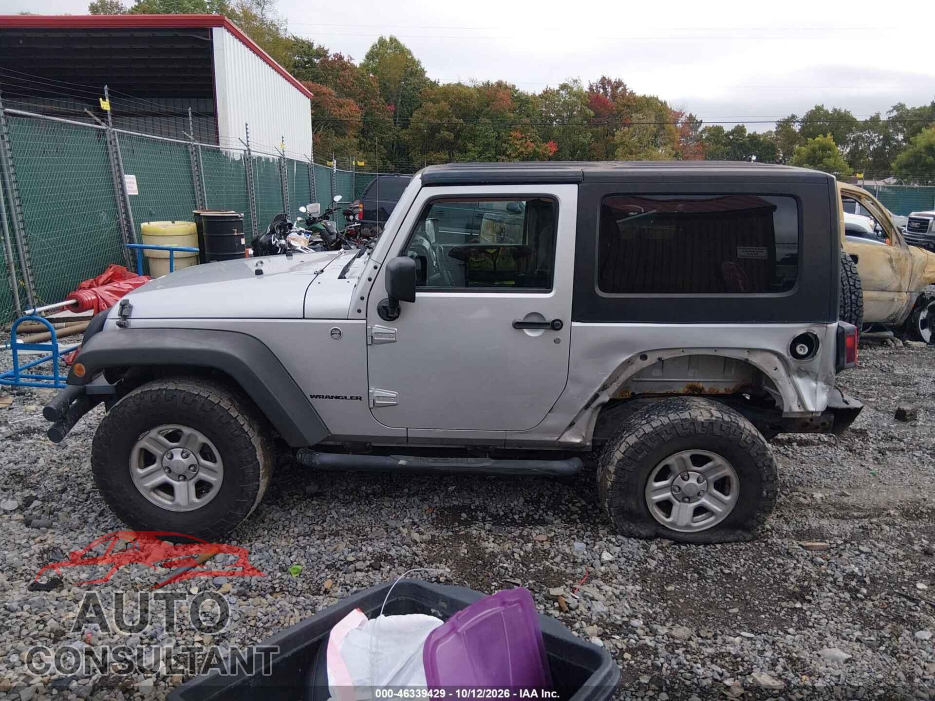 JEEP WRANGLER 2011 - 1J4AA2D12BL545452