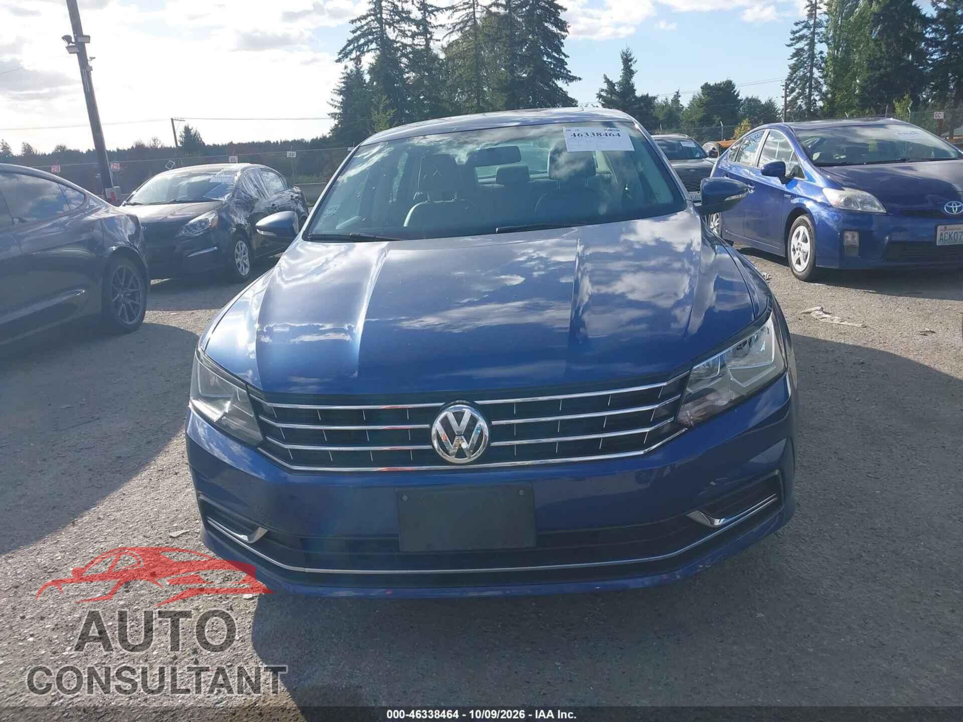 VOLKSWAGEN PASSAT 2017 - 1VWBT7A30HC003733