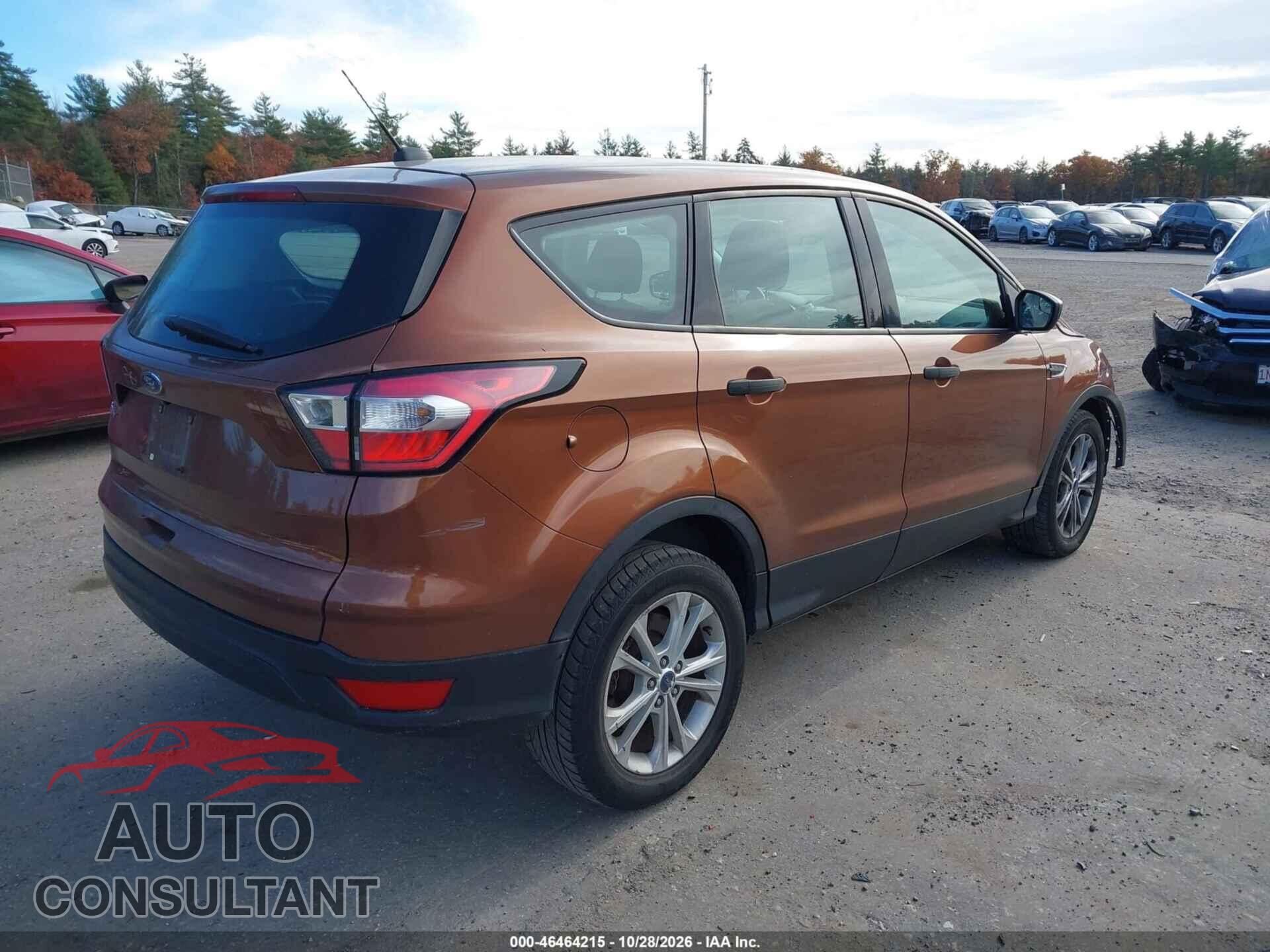 FORD ESCAPE 2017 - 1FMCU0F77HUC14201