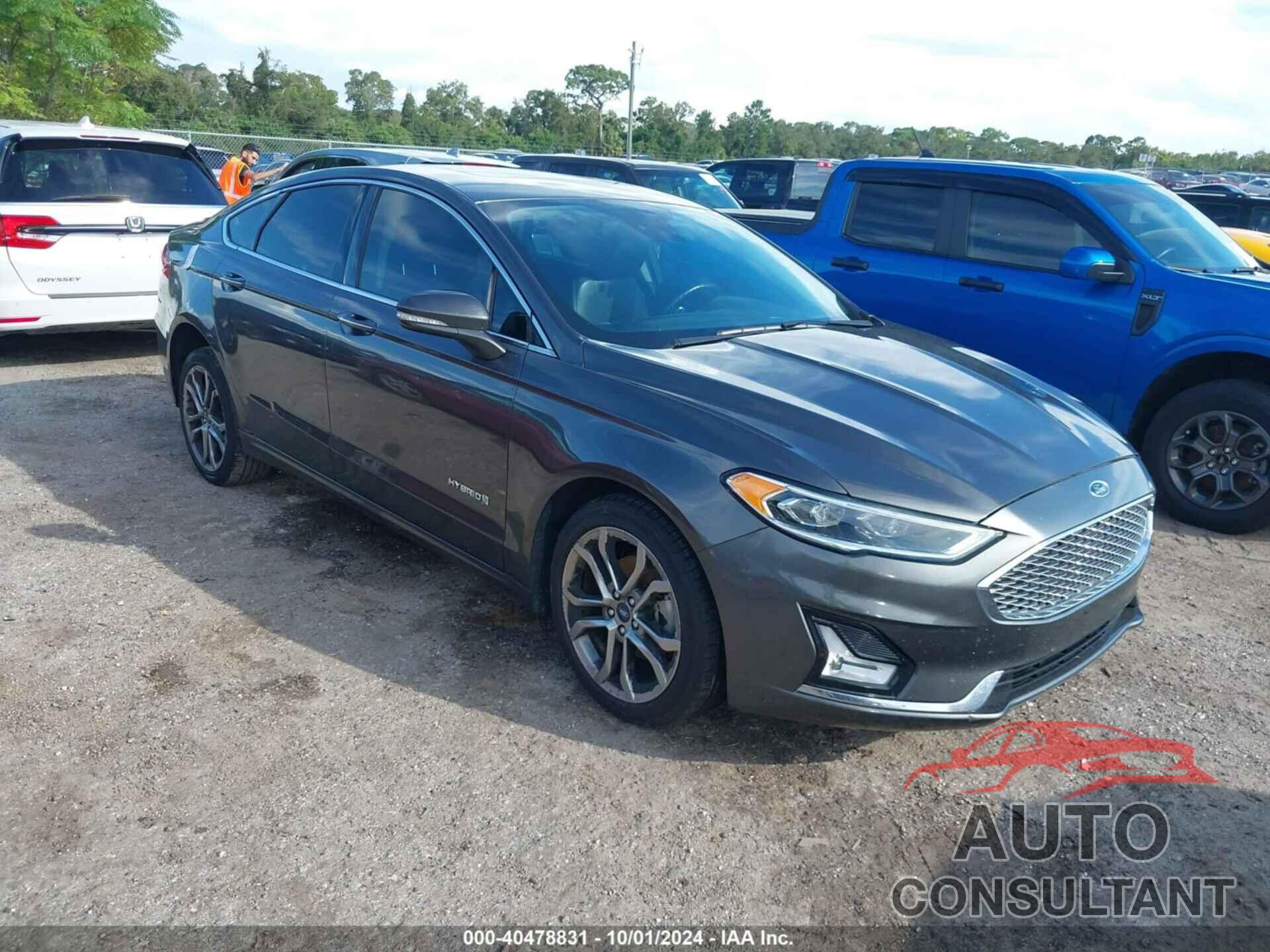 FORD FUSION 2019 - 3FA6P0RU4KR209231