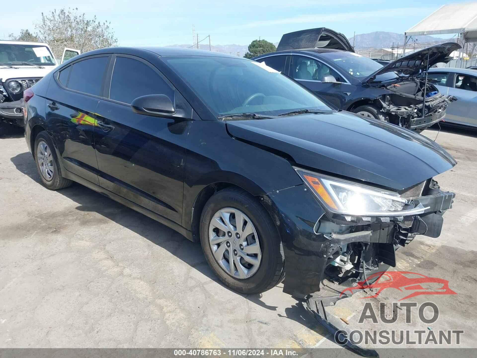 HYUNDAI ELANTRA 2019 - KMHD74LF8KU847151
