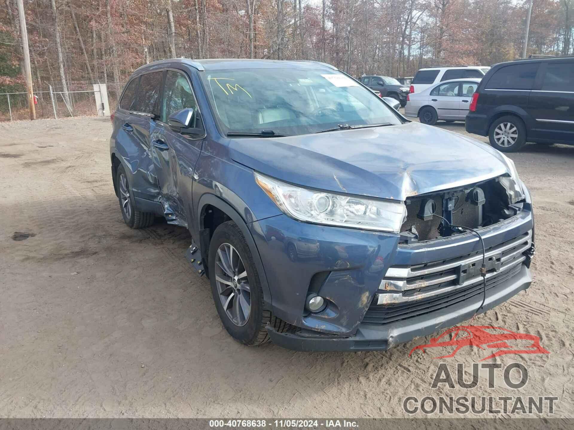 TOYOTA HIGHLANDER 2018 - 5TDJZRFH3JS857696