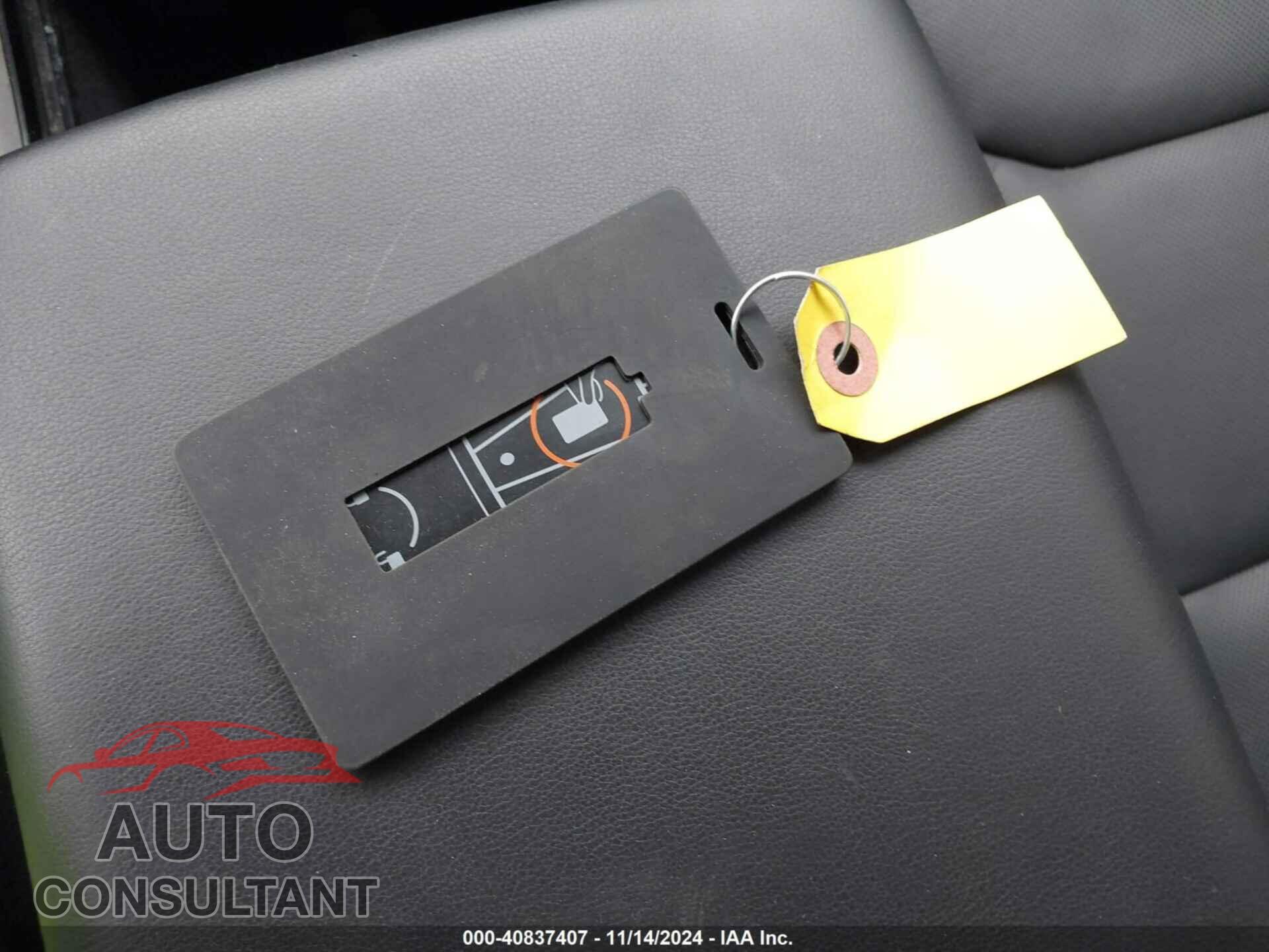 TESLA MODEL S 2024 - 5YJSA1E55RF535968
