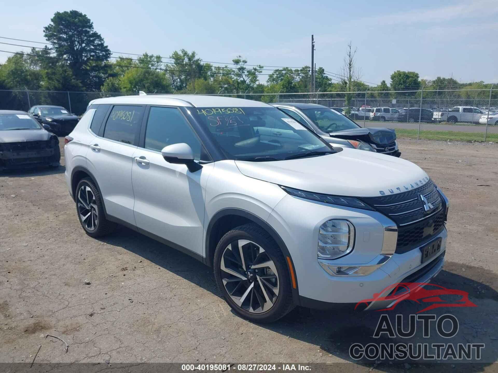MITSUBISHI OUTLANDER 2022 - JA4J4UA89NZ081274