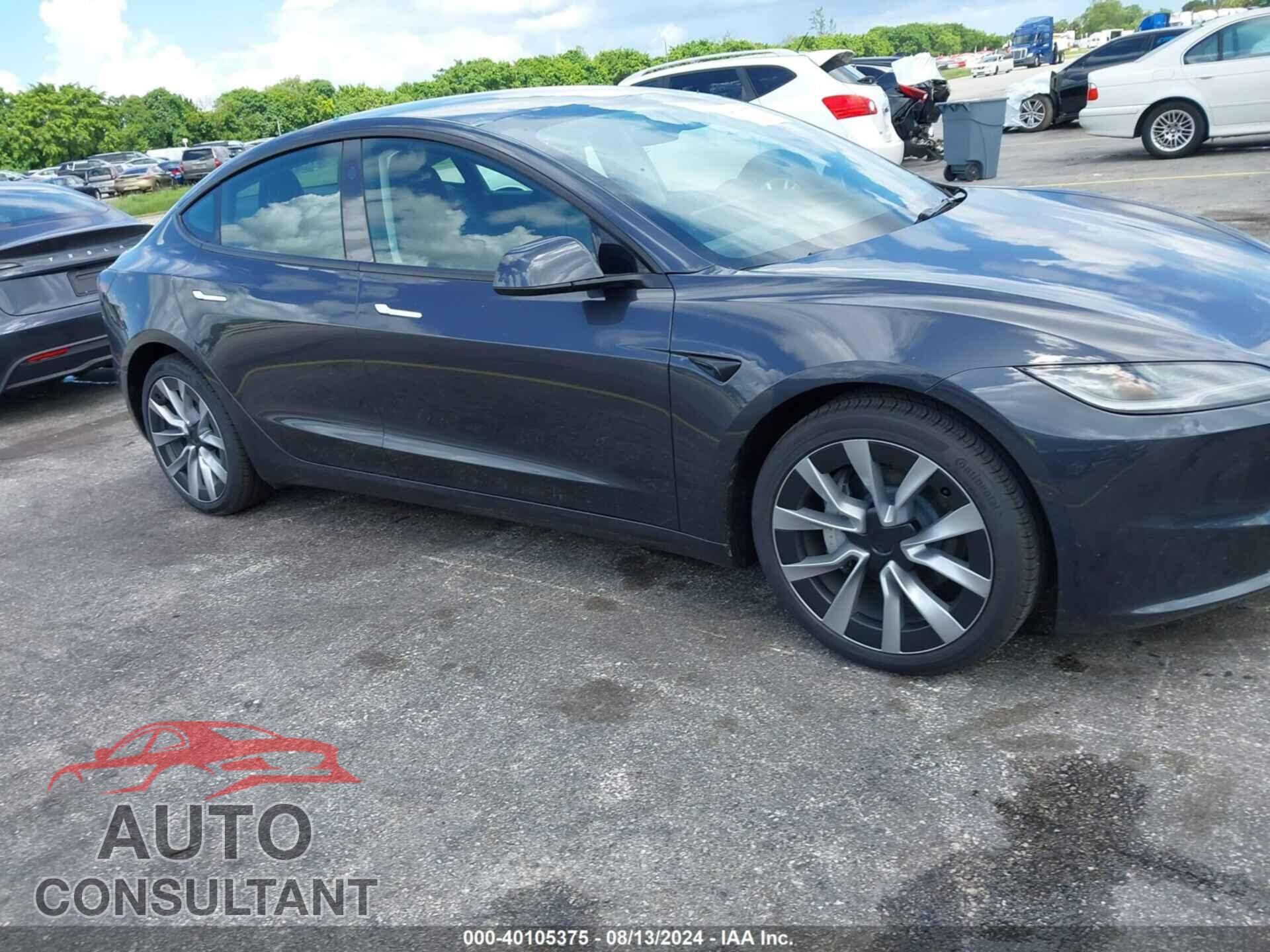 TESLA MODEL 3 2024 - 5YJ3E1EA0RF742466