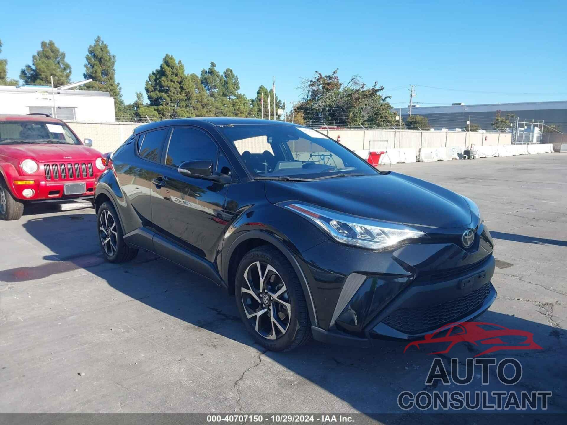 TOYOTA C-HR 2021 - JTNKHMBX1M1095229