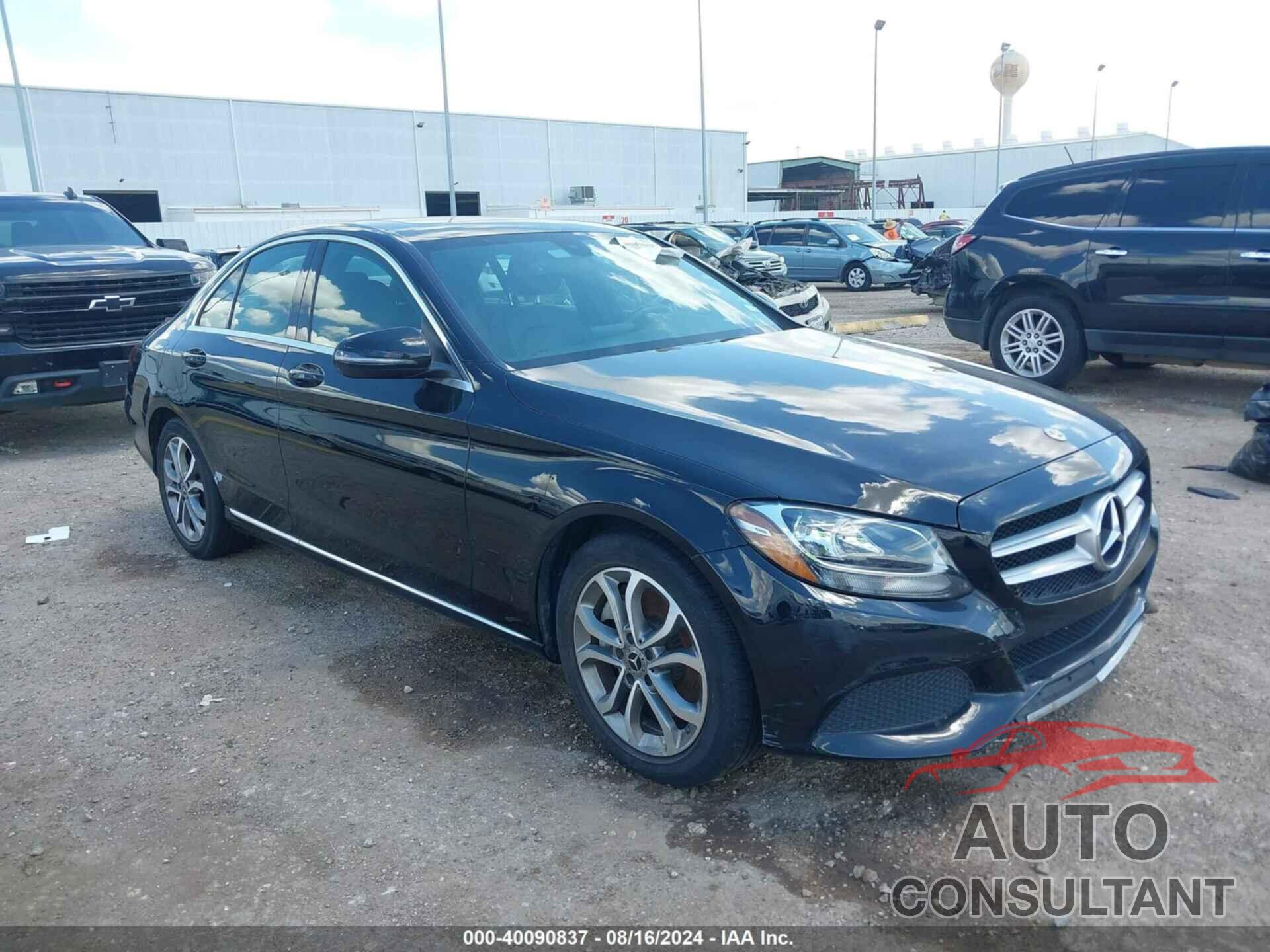 MERCEDES-BENZ C 300 2018 - 55SWF4JB7JU257660