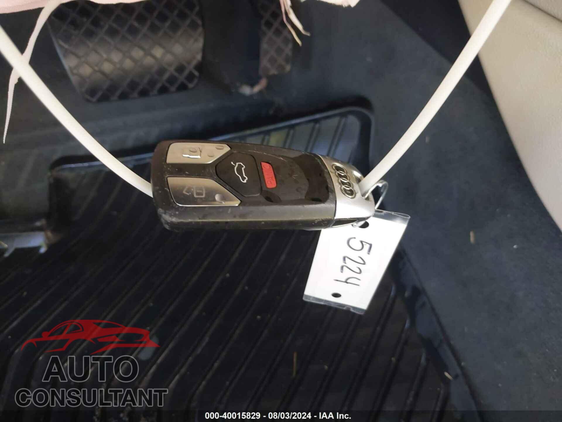 AUDI A4 2017 - WAUGNAF43HN057868