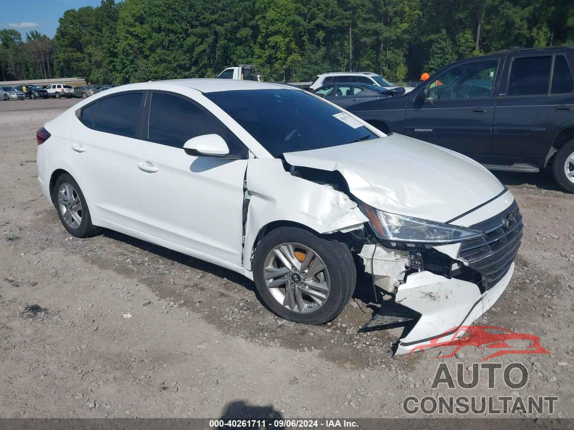 HYUNDAI ELANTRA 2019 - 5NPD84LF3KH471308