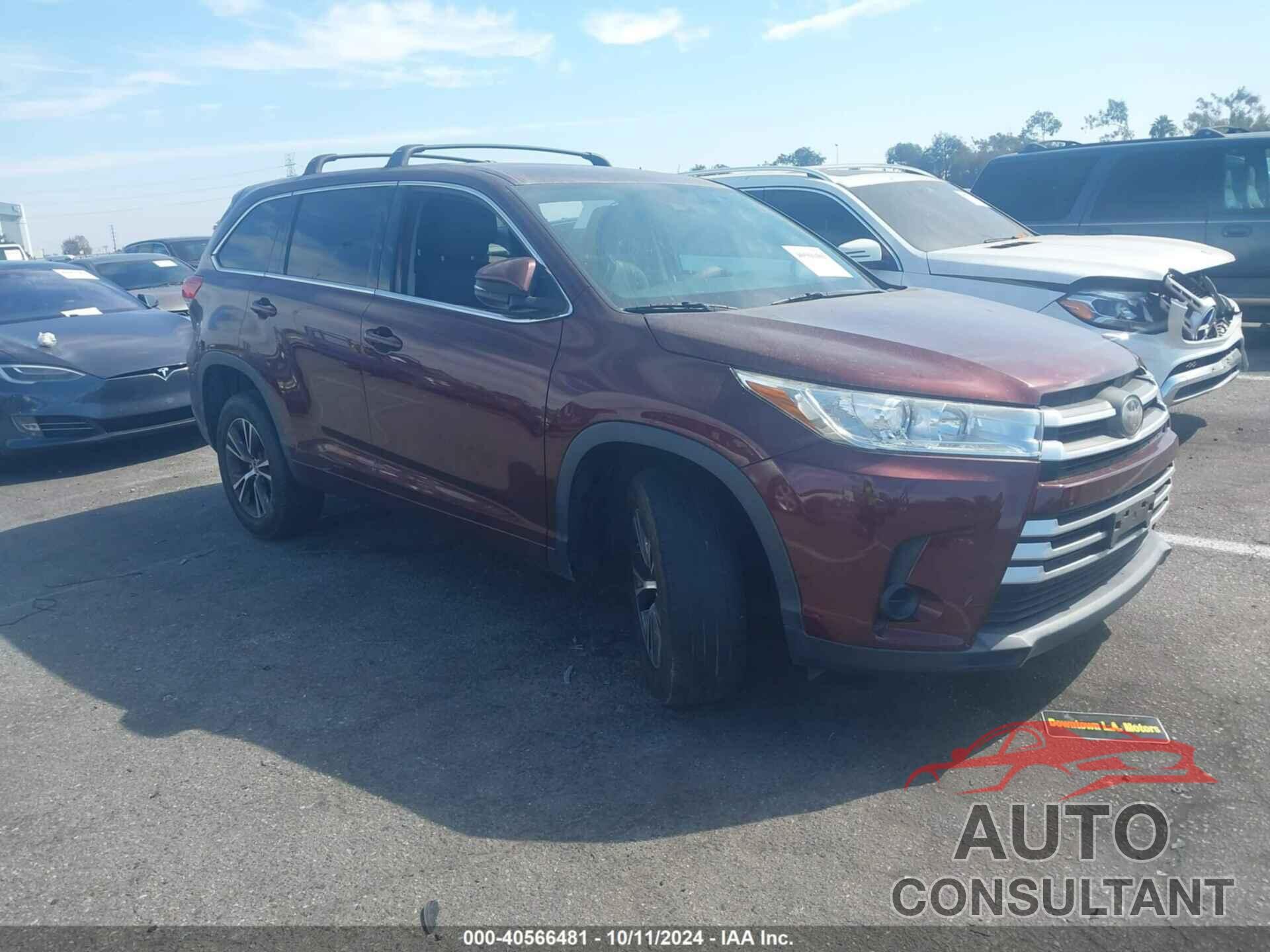 TOYOTA HIGHLANDER 2018 - 5TDZZRFH0JS247631