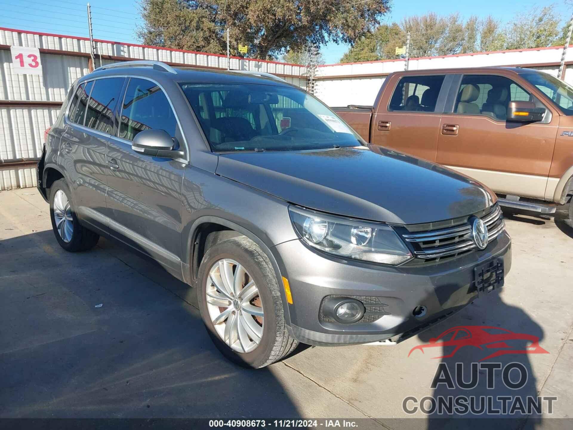 VOLKSWAGEN TIGUAN 2014 - WVGAV3AX8EW553577