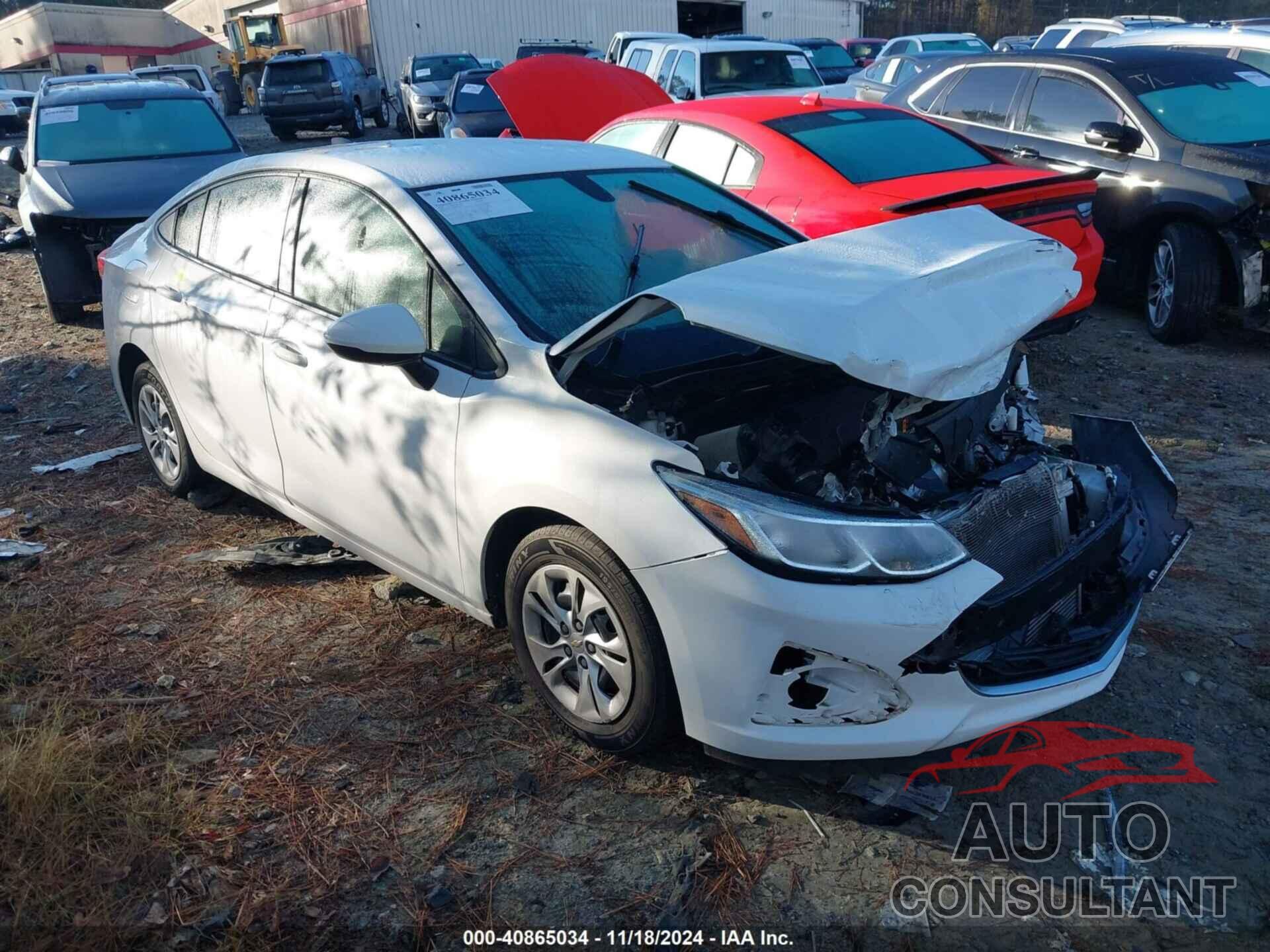 CHEVROLET CRUZE 2019 - 1G1BC5SM0K7122468