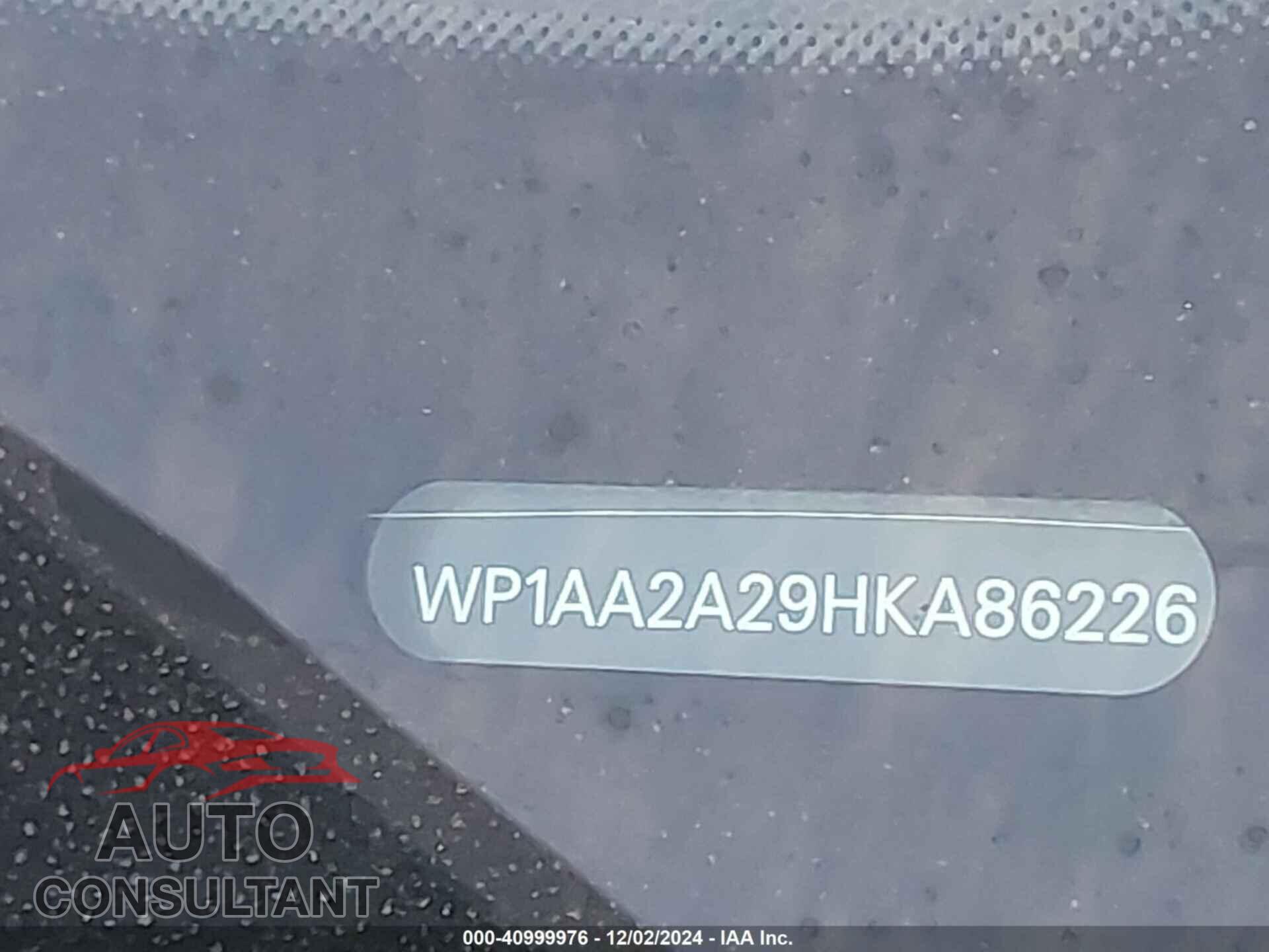 PORSCHE CAYENNE 2017 - WP1AA2A29HKA86226