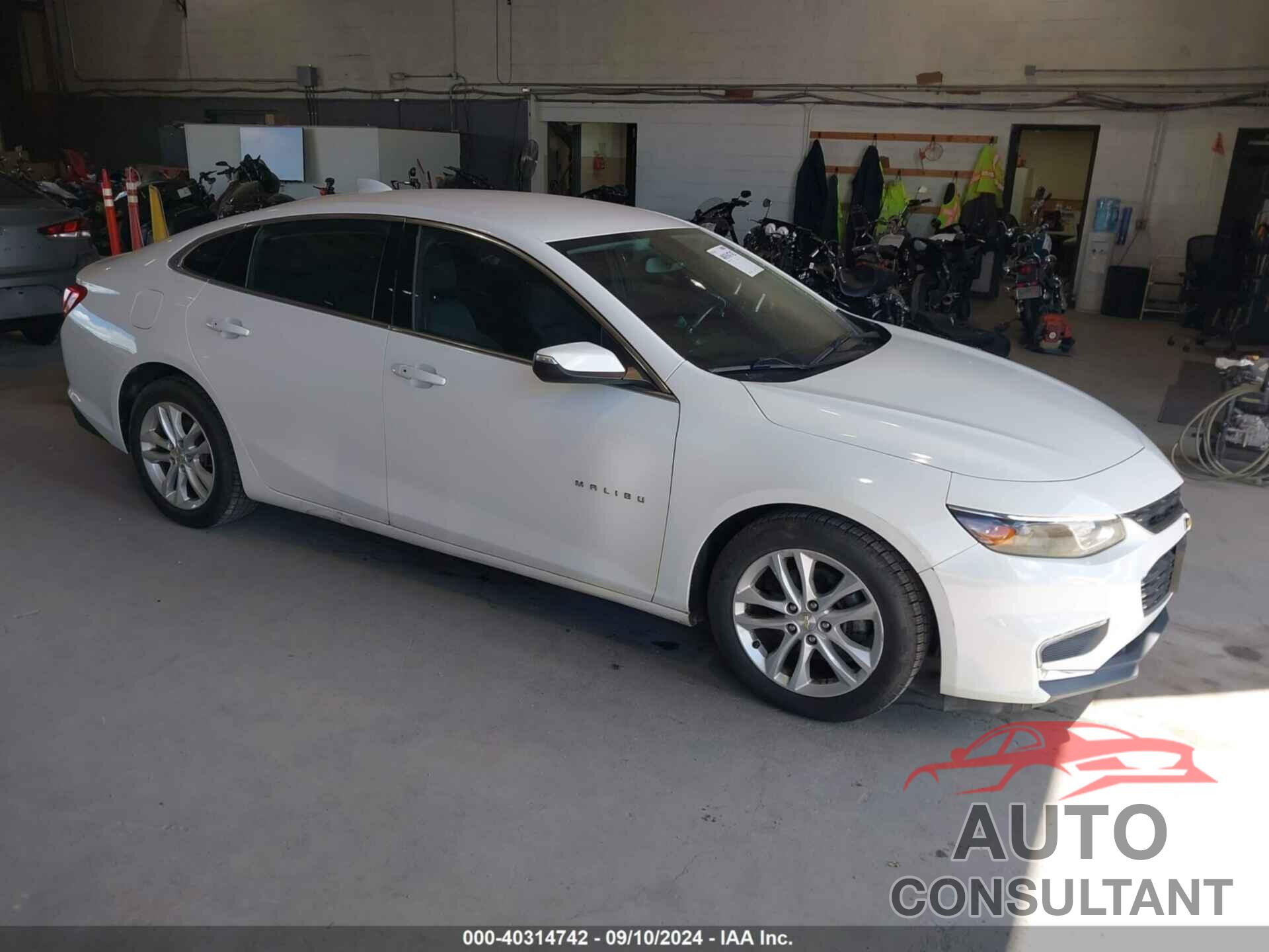 CHEVROLET MALIBU 2017 - 1G1ZE5ST3HF169525