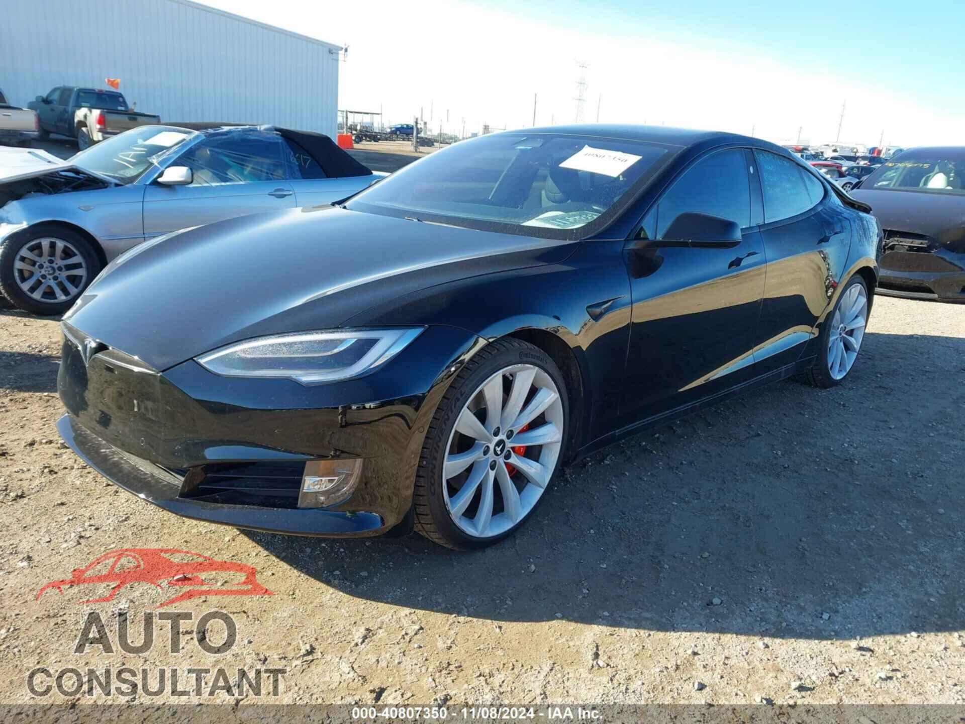 TESLA MODEL S 2018 - 5YJSA1E29JF252631
