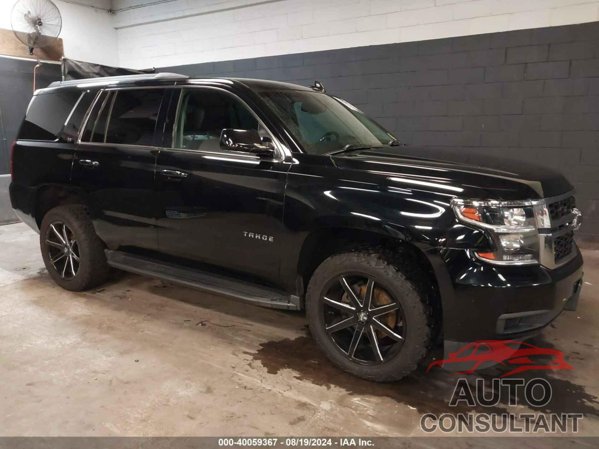 CHEVROLET TAHOE 2018 - 1GNSKBKCXJR323630