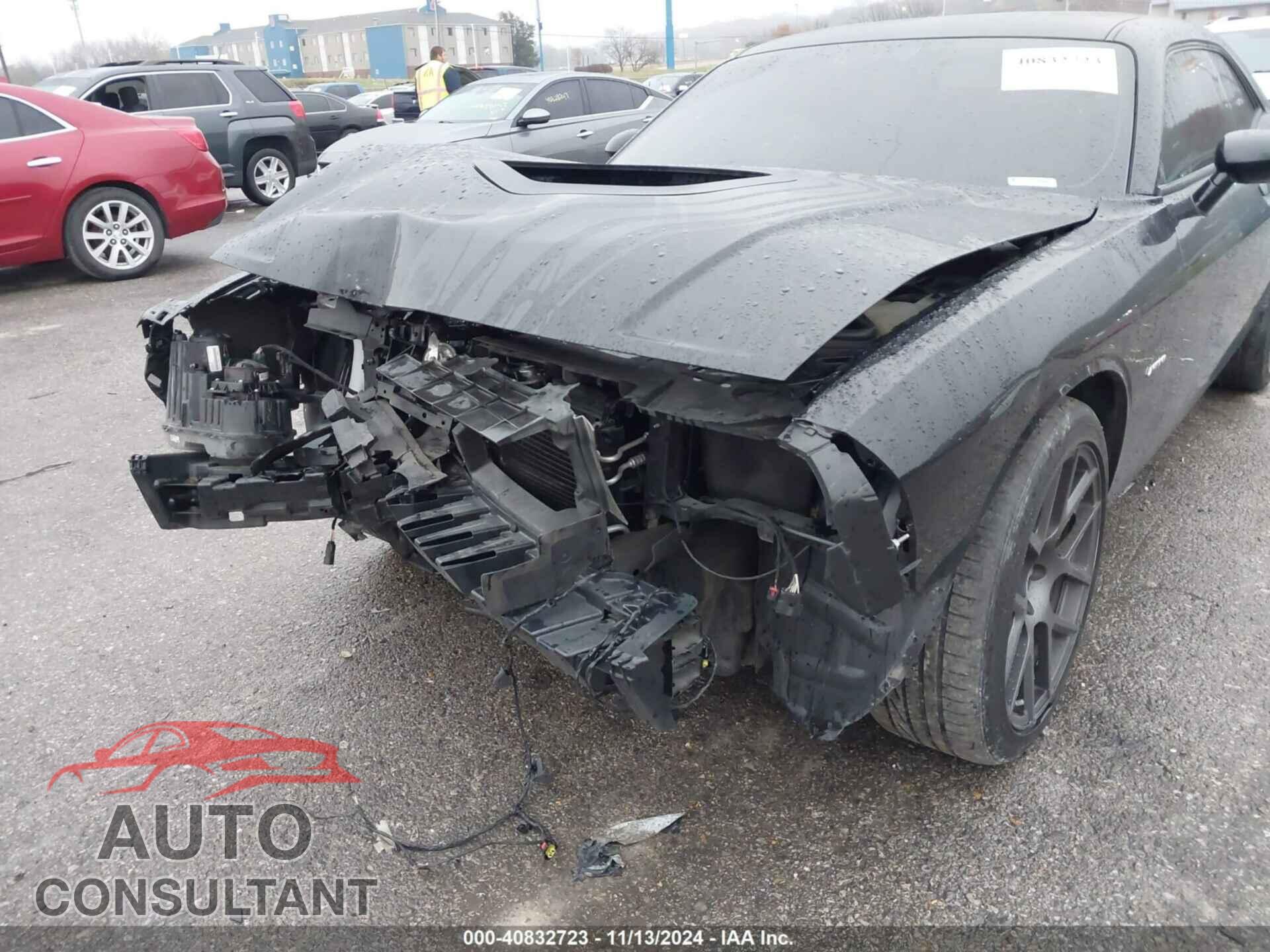 DODGE CHALLENGER 2019 - 2C3CDZBT8KH747653