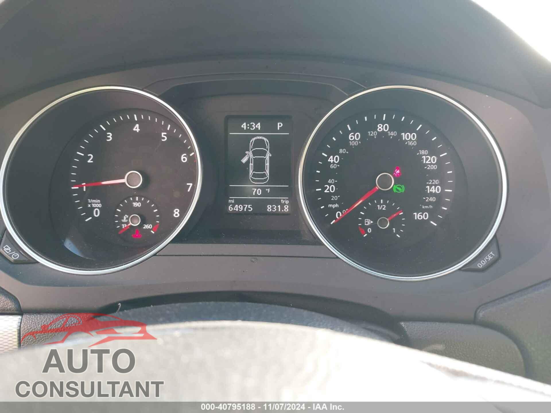VOLKSWAGEN JETTA 2017 - 3VWDB7AJ8HM379993