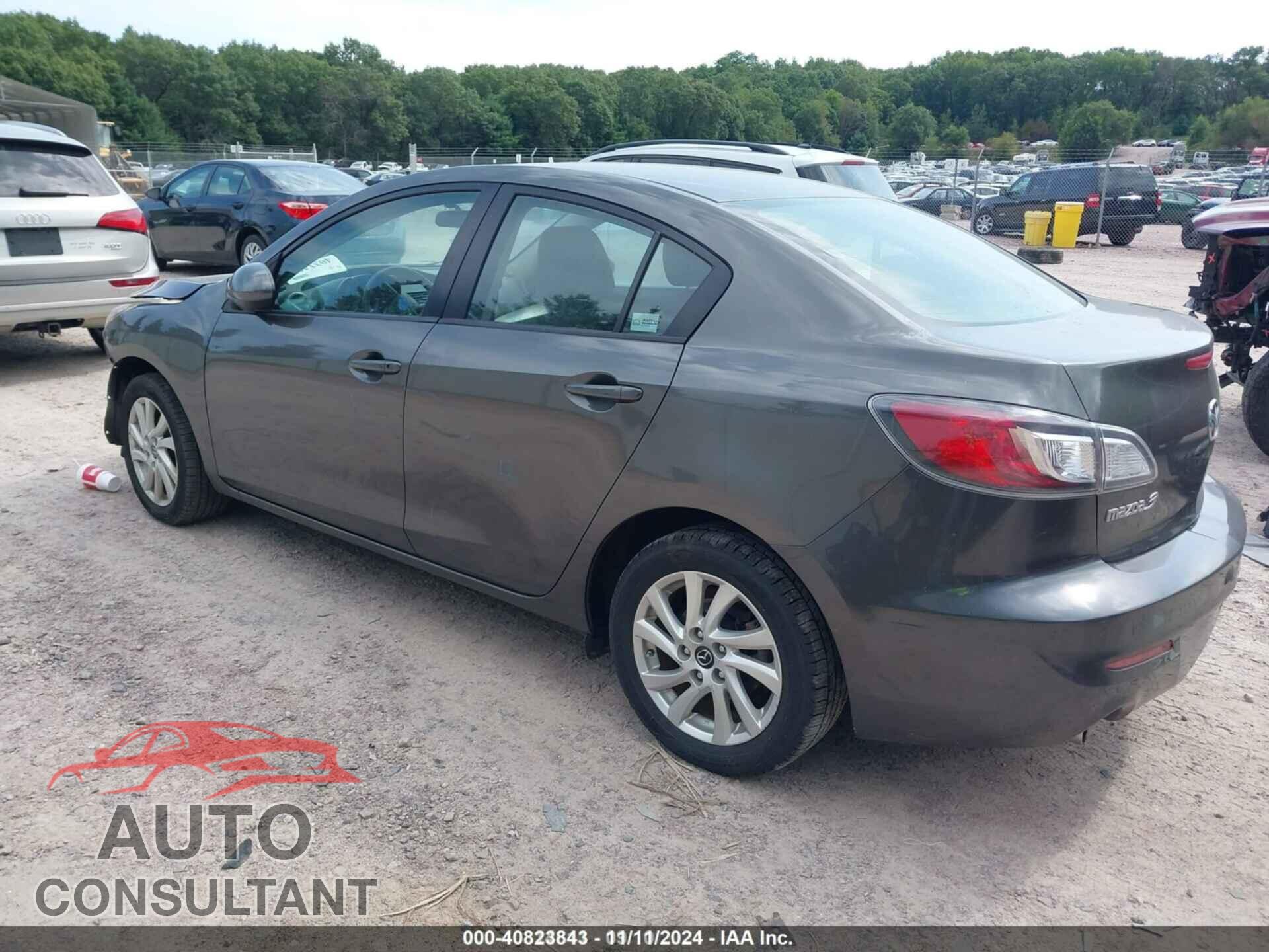 MAZDA MAZDA3 2013 - JM1BL1V76D1745279