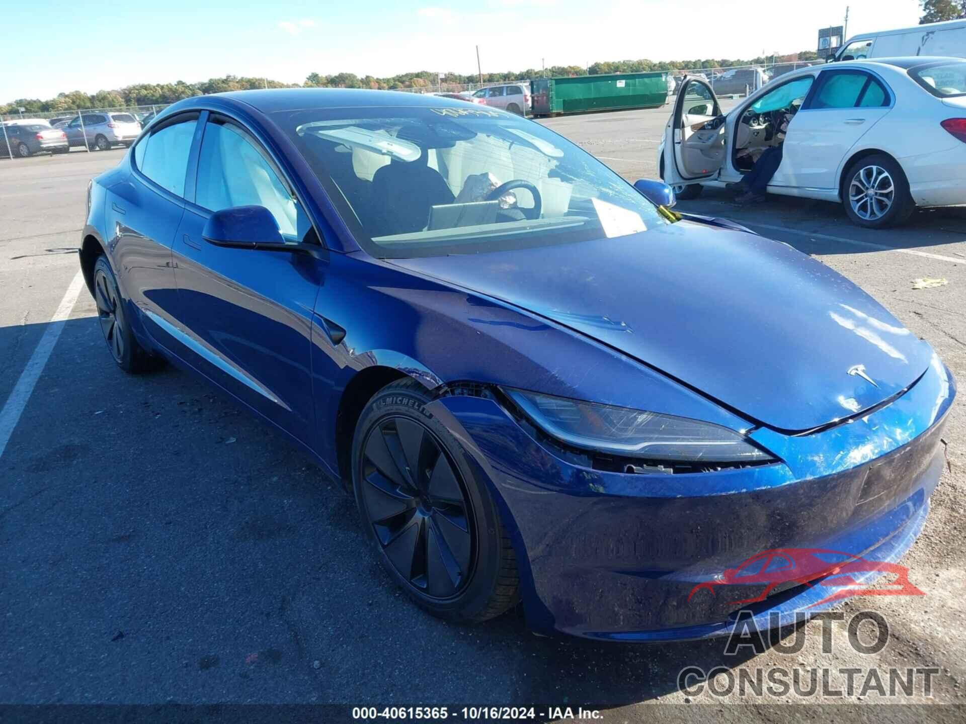 TESLA MODEL 3 2024 - 5YJ3E1EA9RF869006