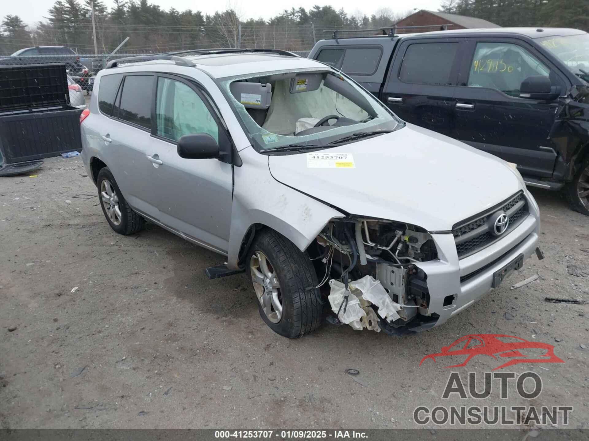 TOYOTA RAV4 2011 - 2T3BF4DV5BW147398