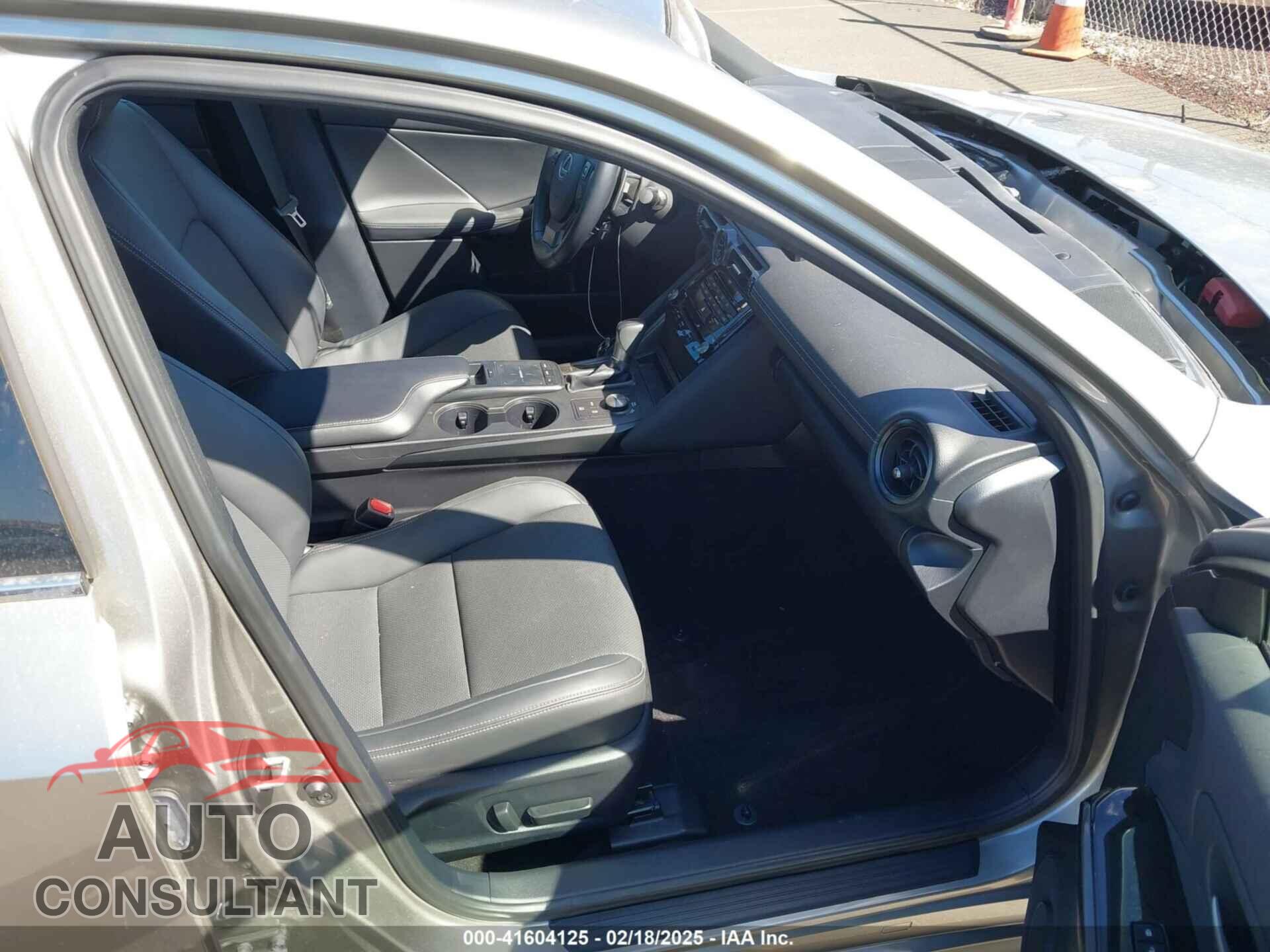 LEXUS IS 300 2023 - JTHAA1D23P5126044
