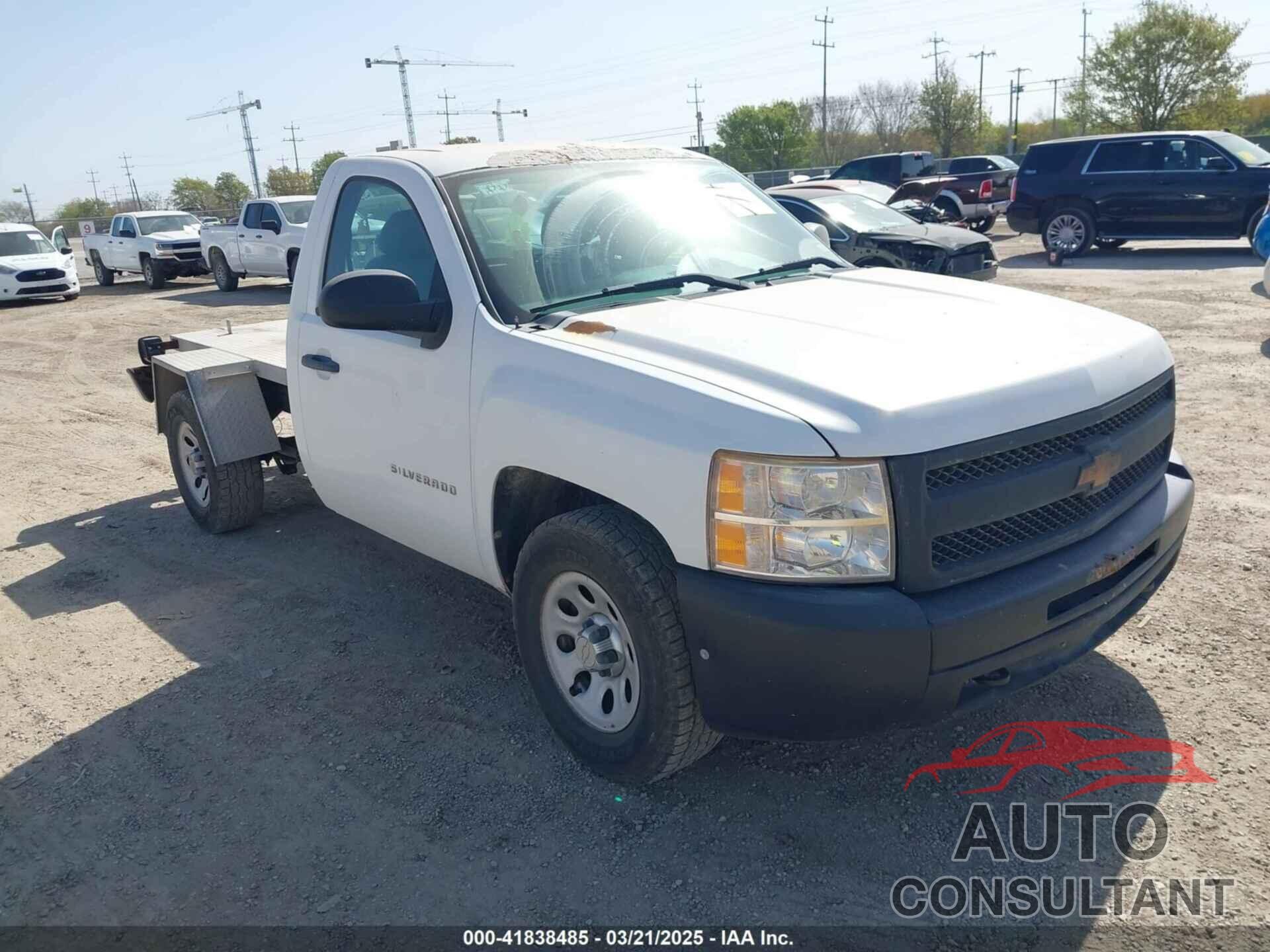 CHEVROLET SILVERADO 1500 2012 - 1GCNKPE05CZ225645